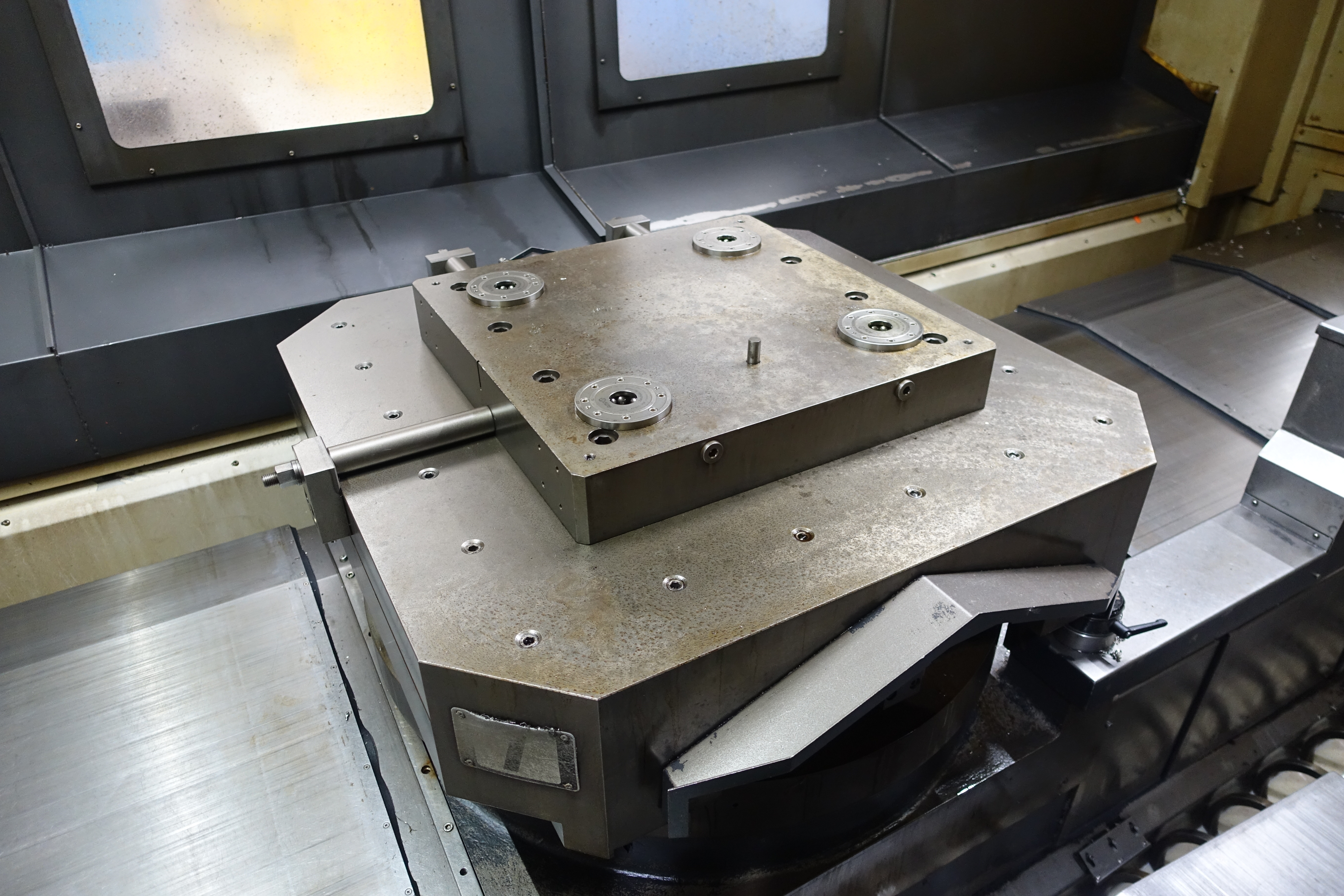 Doosan HM1000 Heavy Duty Twin Pallet Horizontal Machine Centre. (11/2009)