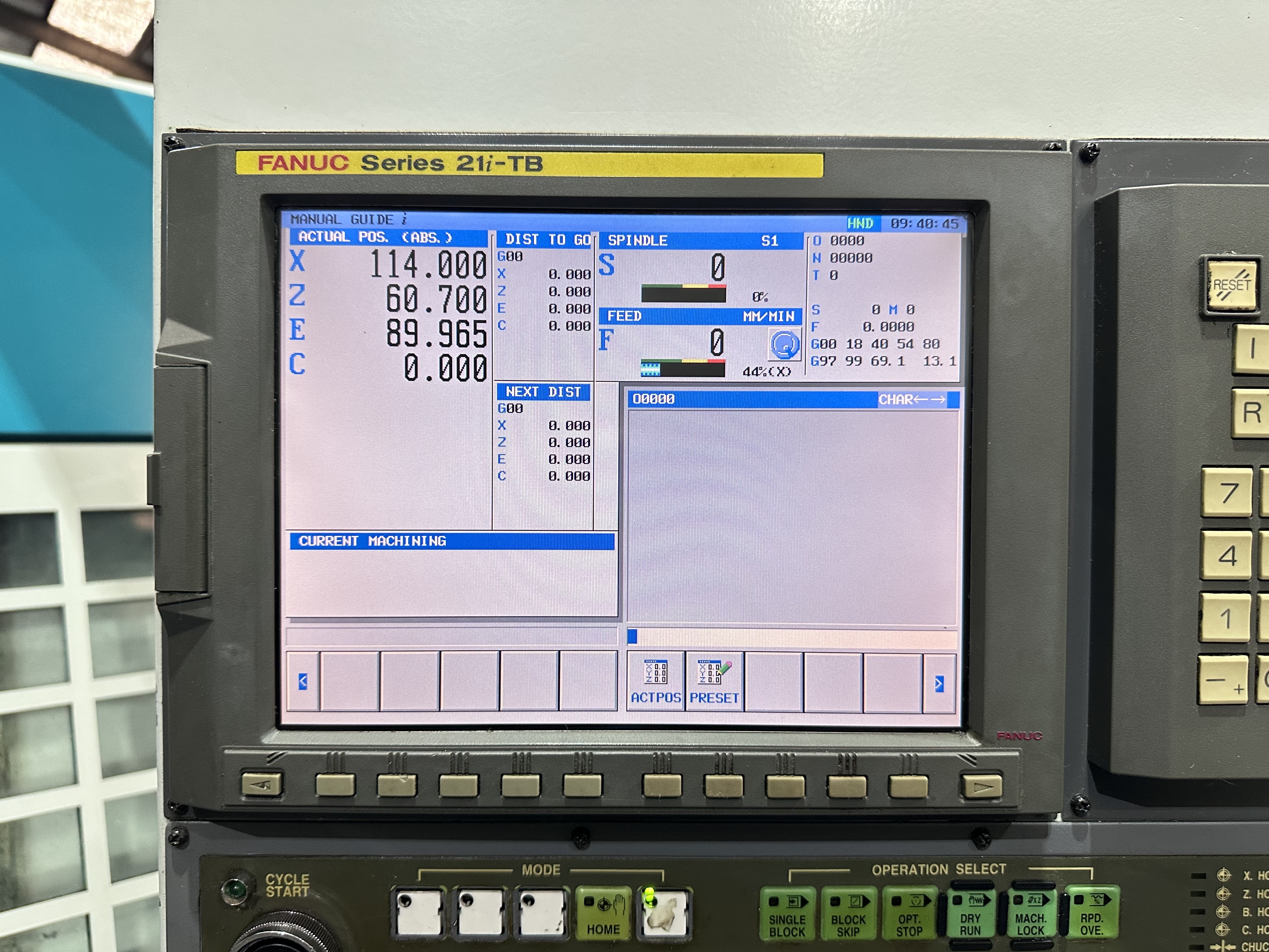Doosan Mecatec S550LM Slant Bed CNC Lathe (2004)