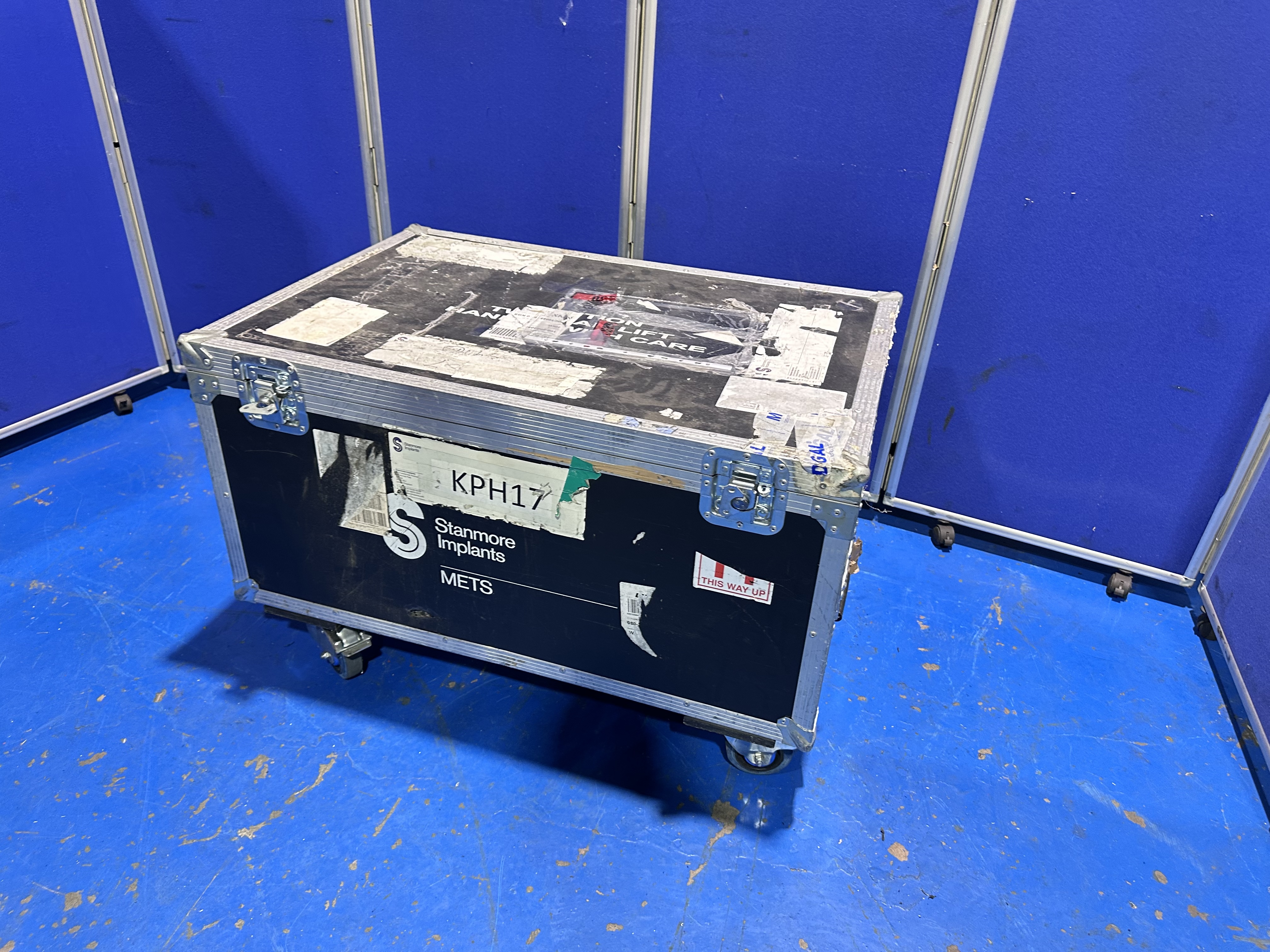 Mobile Flight Case 900mm x 615mm x 580mm