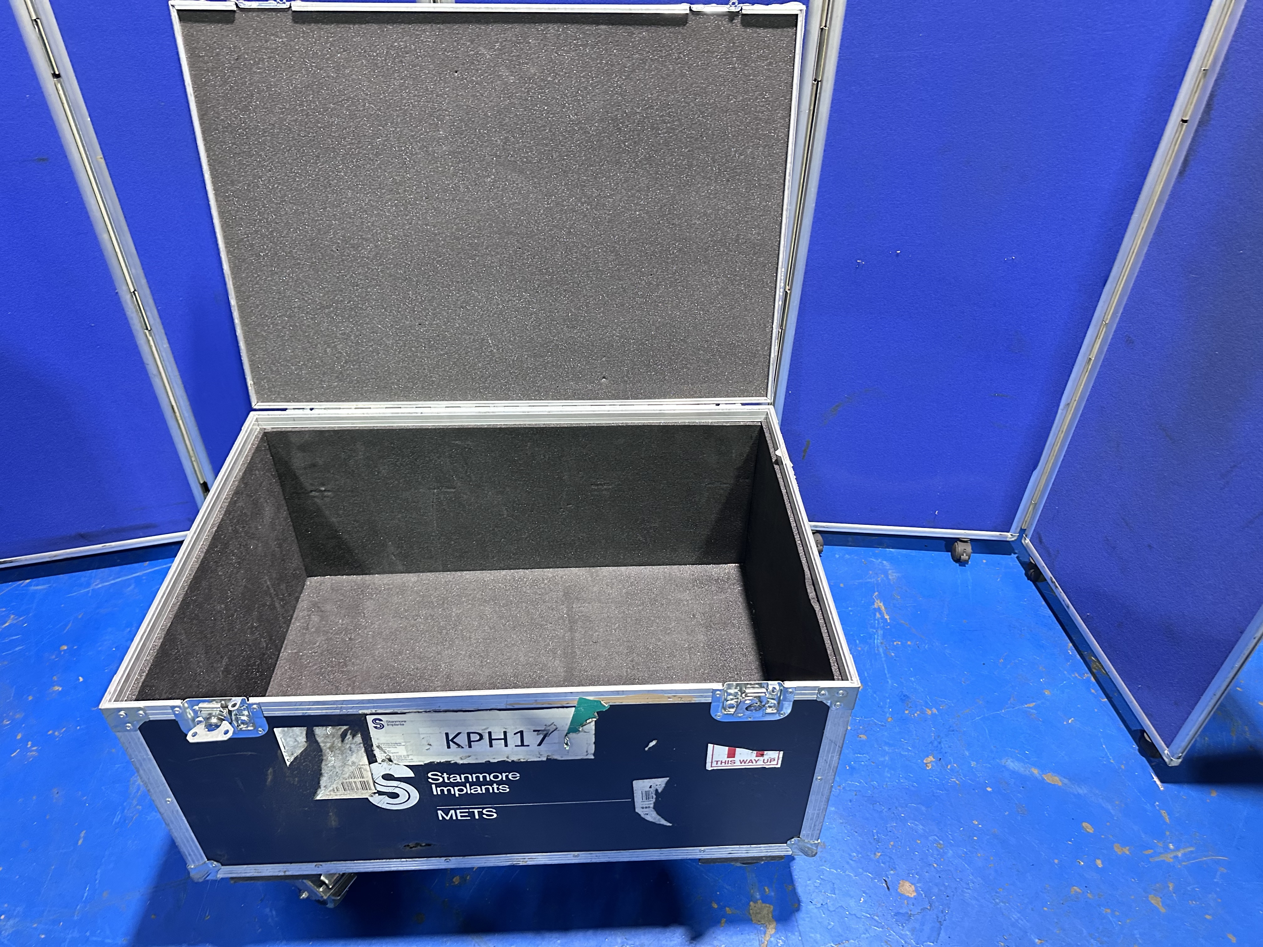 Mobile Flight Case 900mm x 615mm x 580mm