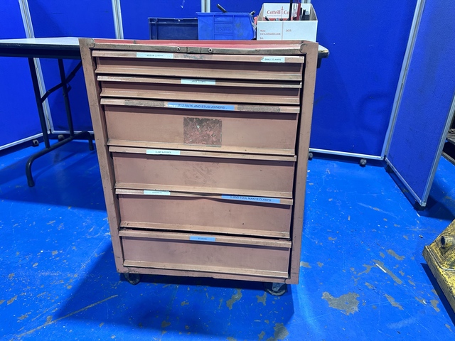 6 Drawer Mobile Cabinet with Qty of Machine Clamps