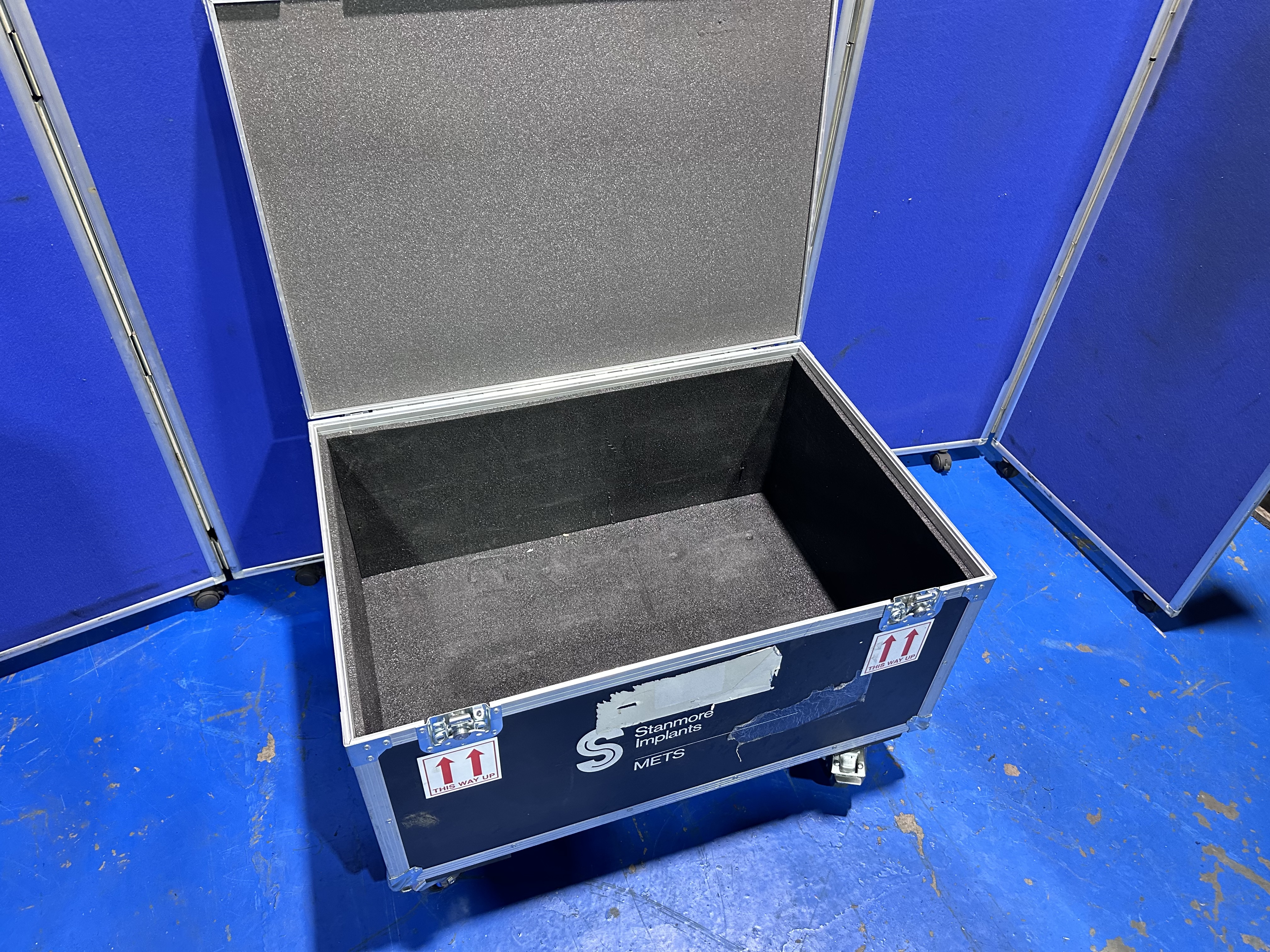 Mobile Flight Case 900mm x 615mm x 580mm