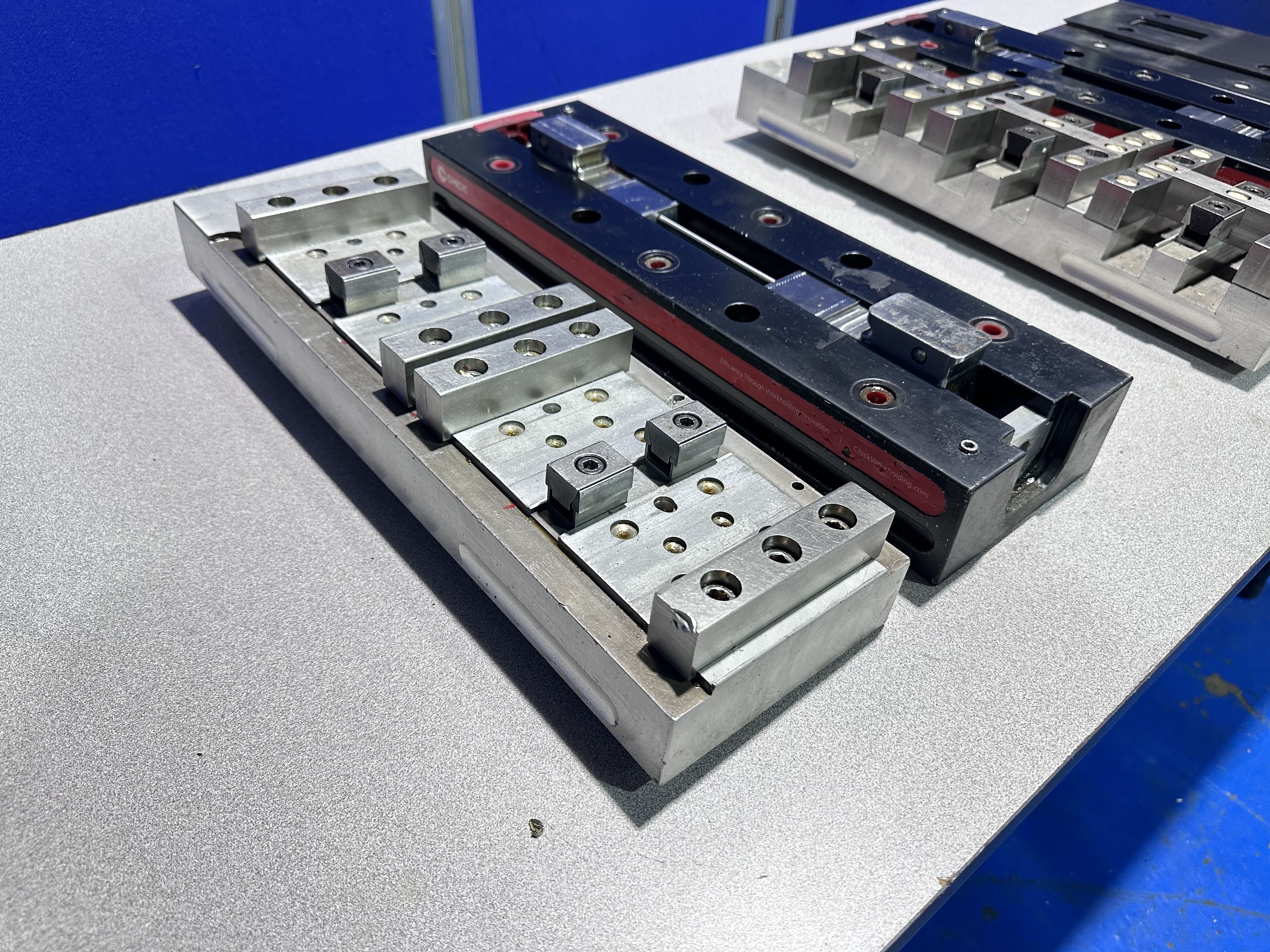 (2) x Chick 5 QL 1550 Multilok Machine Bases