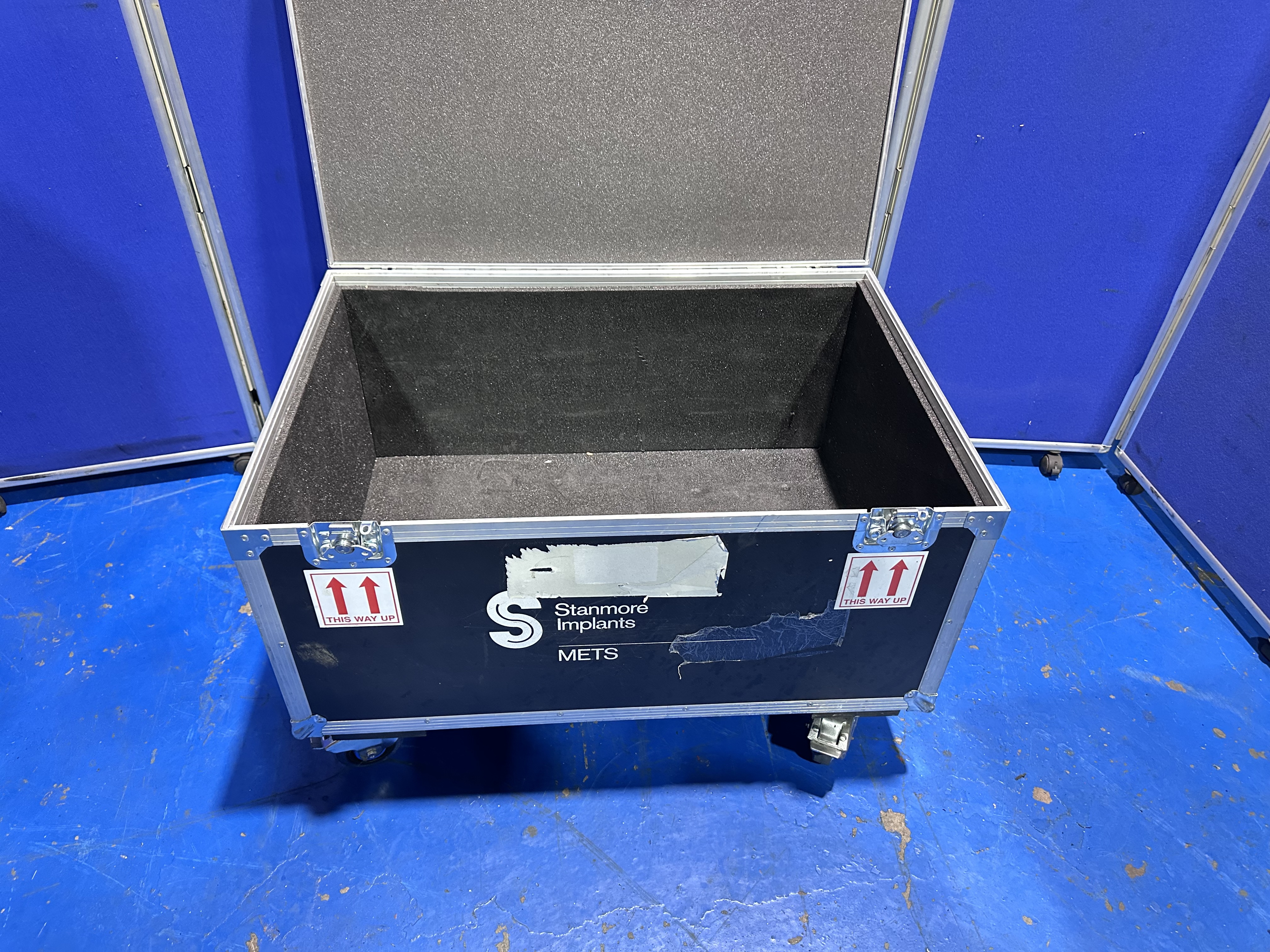 Mobile Flight Case 900mm x 615mm x 580mm