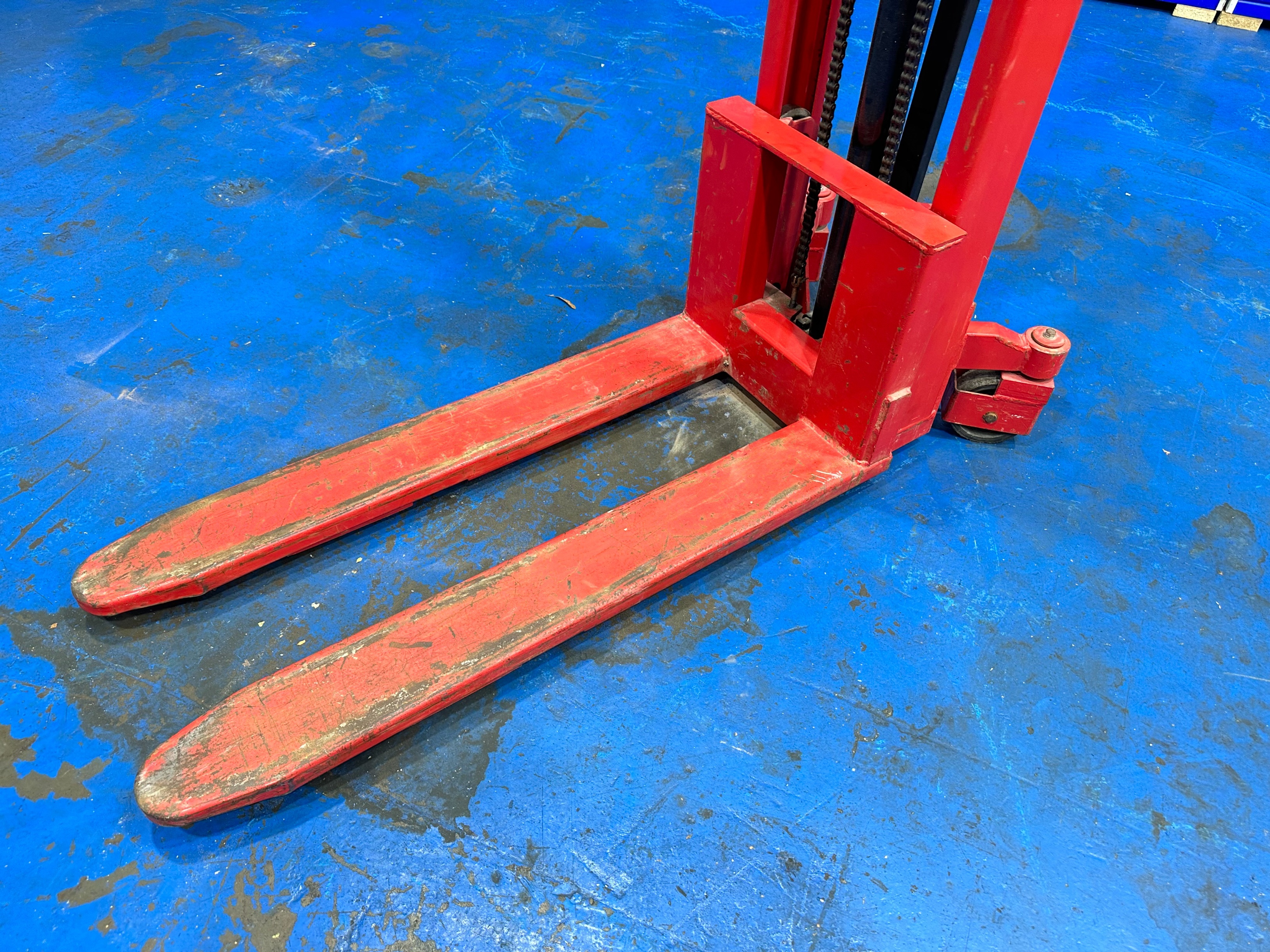 Northern Industrial Pedestrian Hand Stacker