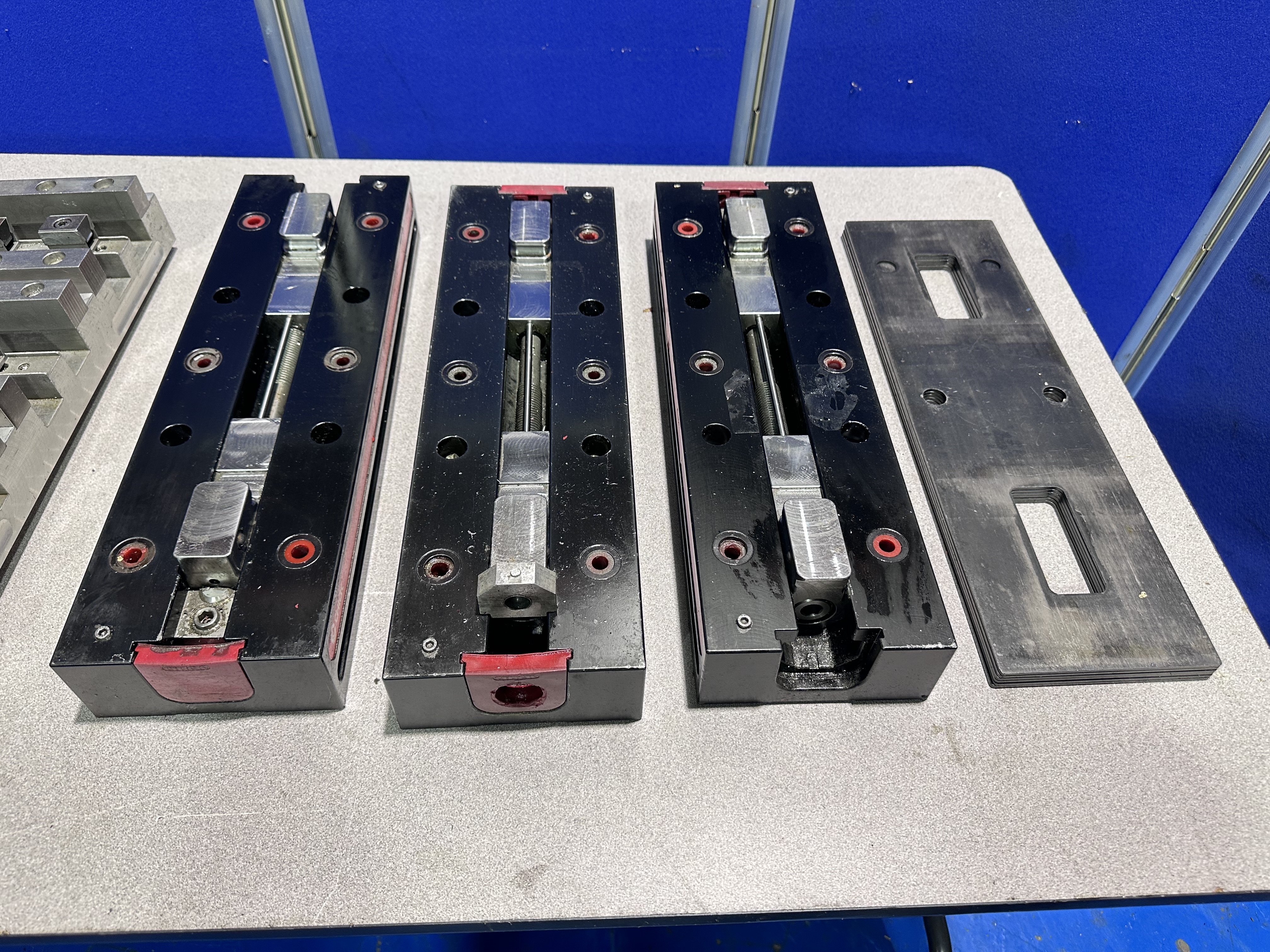 (3) x Chick 5 QL 1550 Multilok Machine Bases