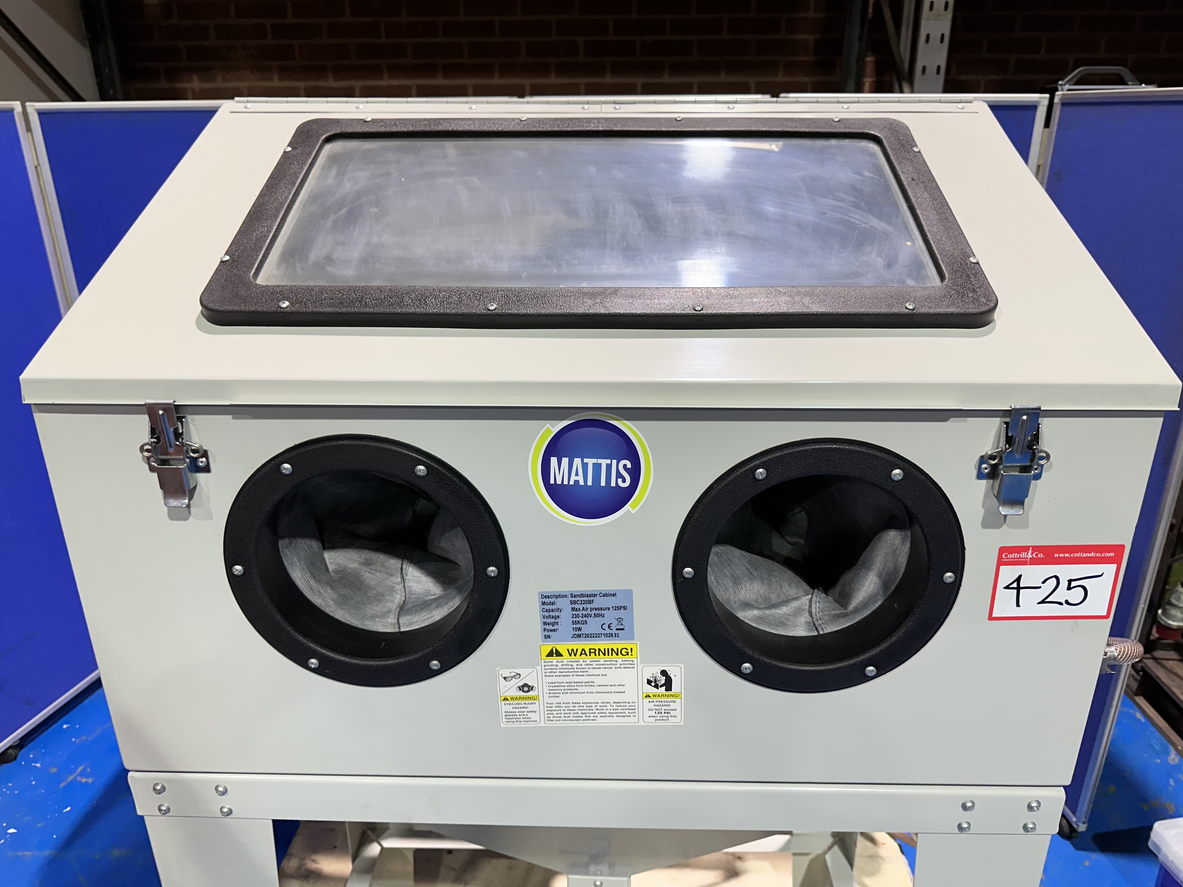Mattis SBC220BF Sand Blaster Cabinet