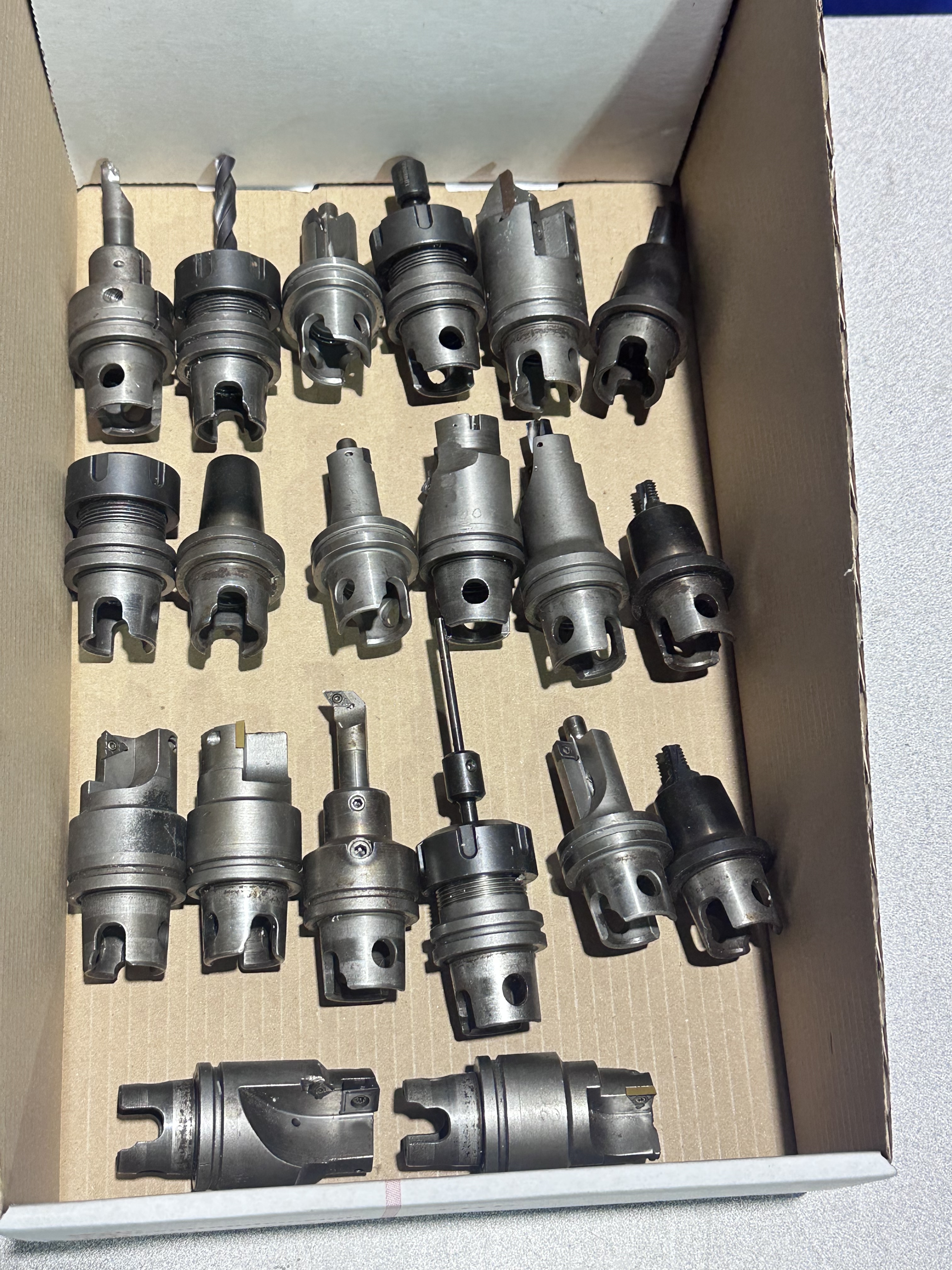VDI40 Driven Lathe Tool Holders with Interchangeable Kennametal Tool Holders