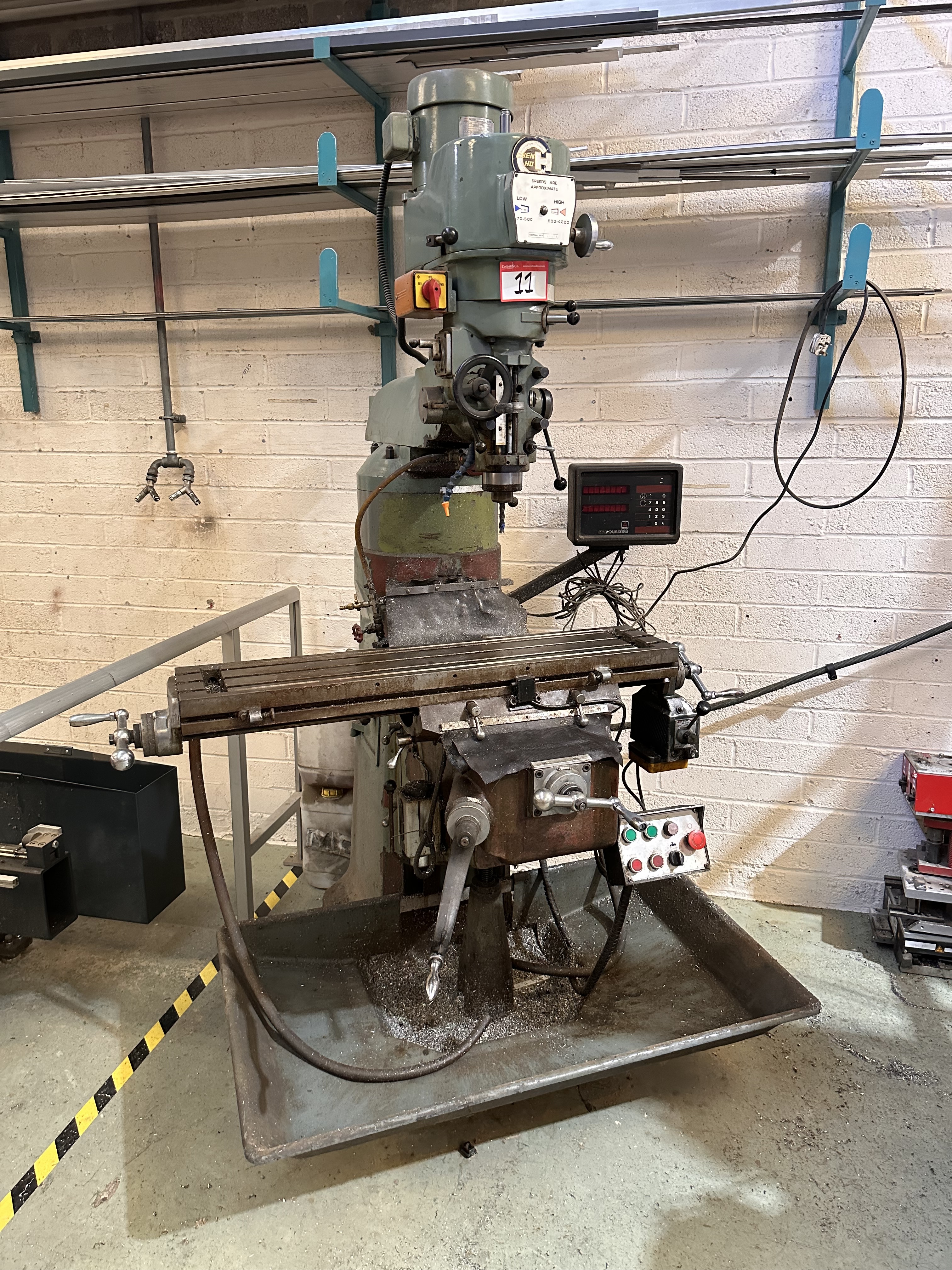 Chen Ho Manual Milling Machine CHU 1500s