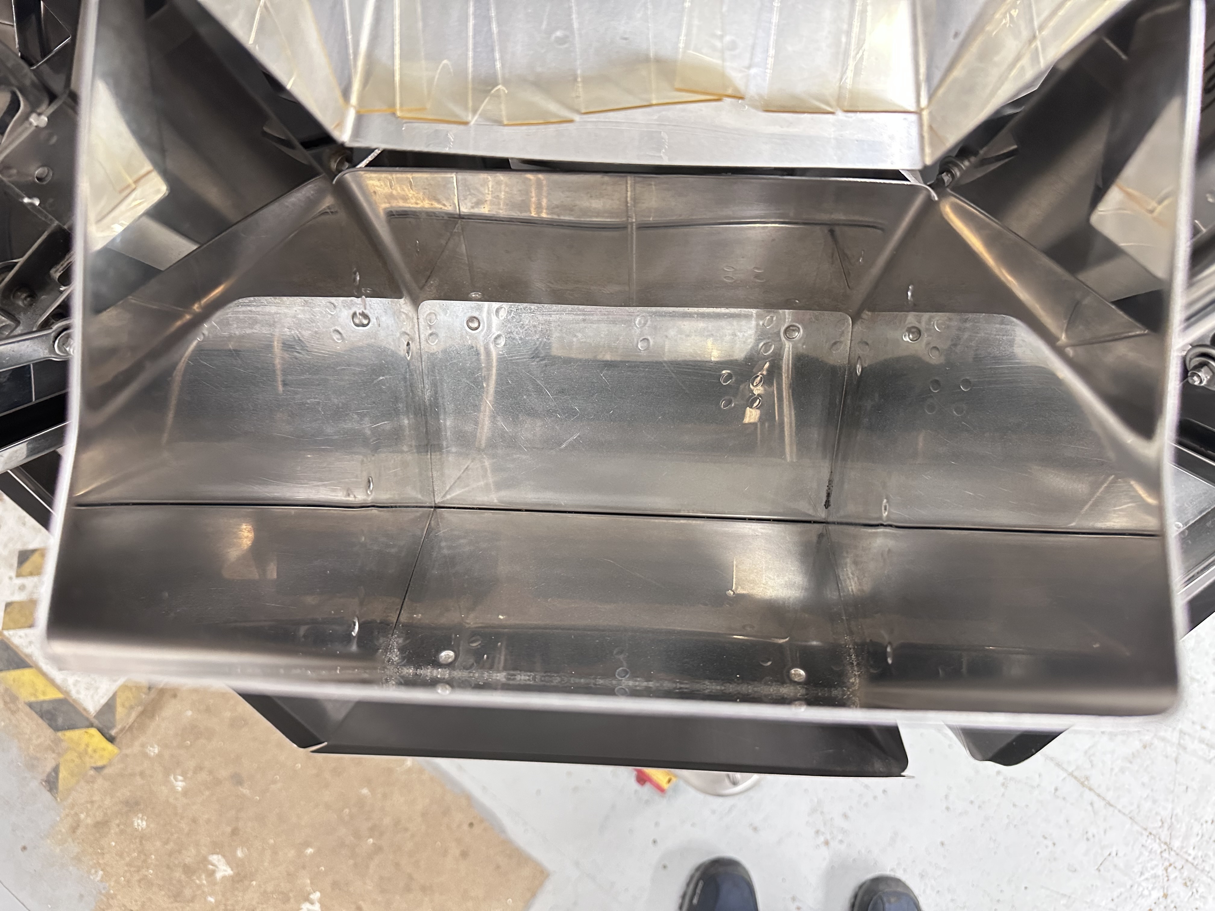 10 Bin Food Grade Multi Head Filling Machine (2022)