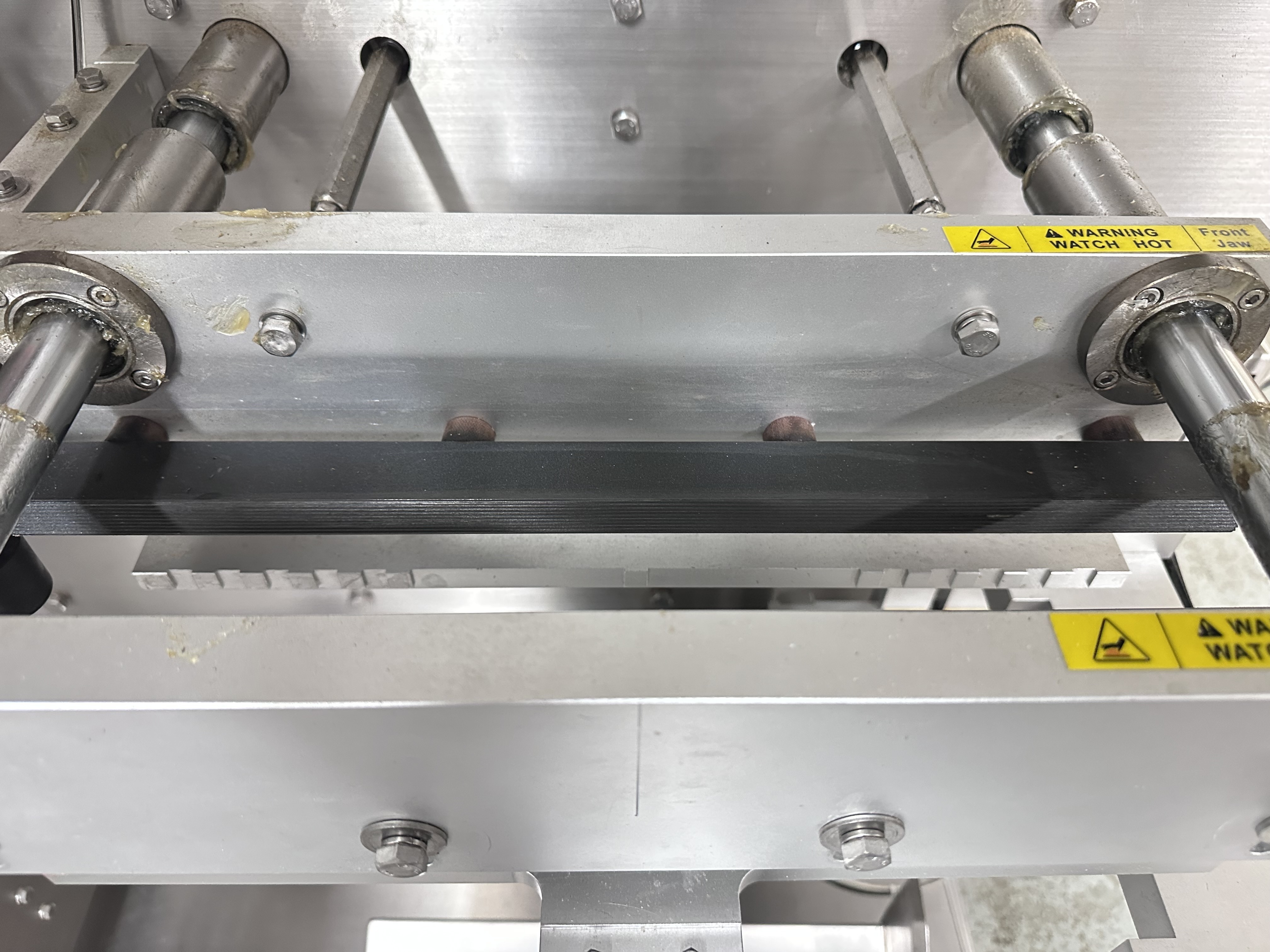 Mini Linear Doy Pack 410 Filler with Pouch Cassette to Infeed Open, Fill and Seal Pouch (2022)