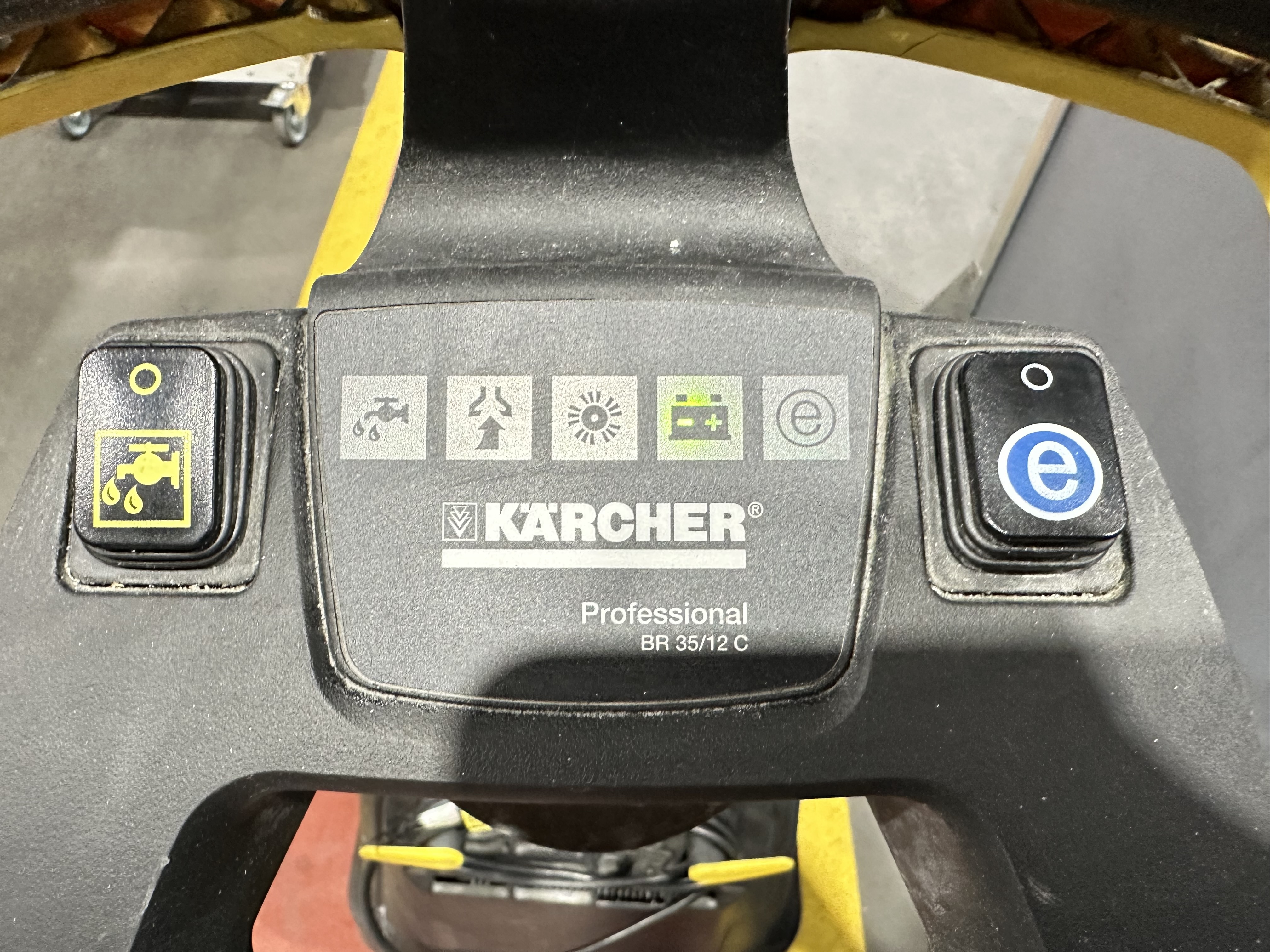 Karcher BR3512C Floor Scrubber (2015)