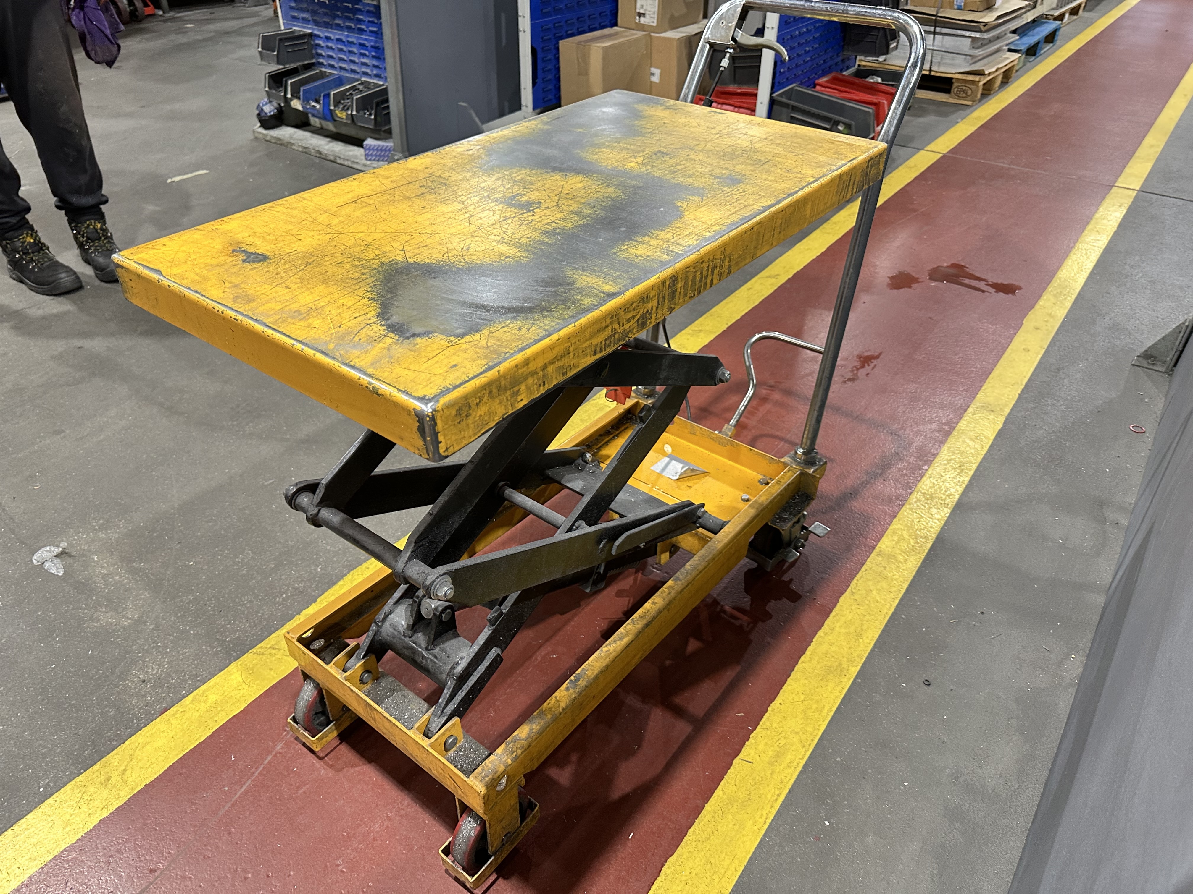 Warrior Scissor Lift Table Trolley, Bed Size 900 x 500mm, Lift Height 1300mm, SWL 350kg
