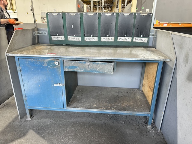 Various Size Work Bench & Tables