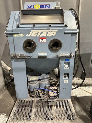 Vixen Surface Treatments Jetair VM42 Reach In Media Blast Cabinet  (2002)