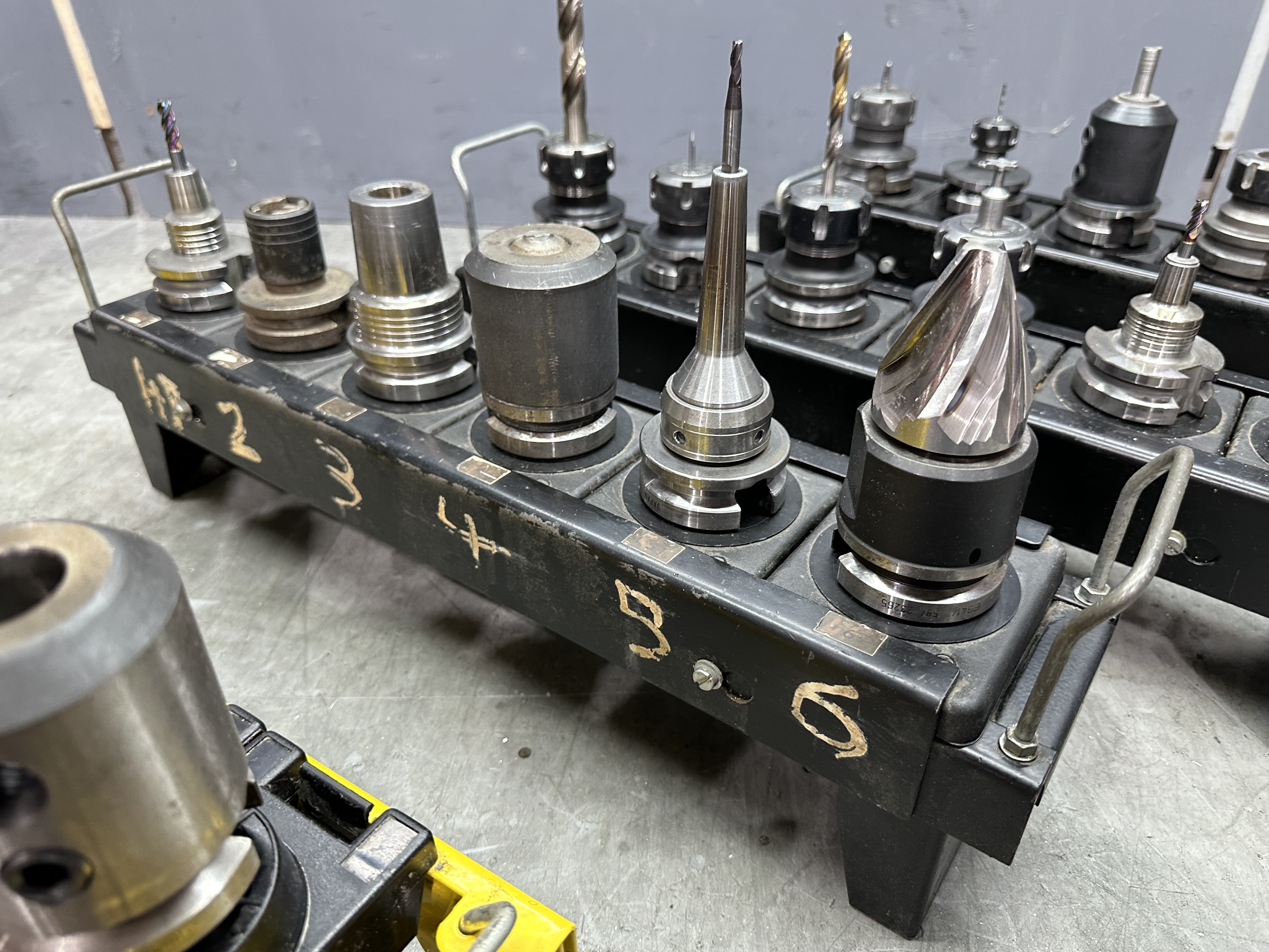 BT40 Spindle Tools Hoders with Various Cutter Holding Ends (4 x Tool Racks)
