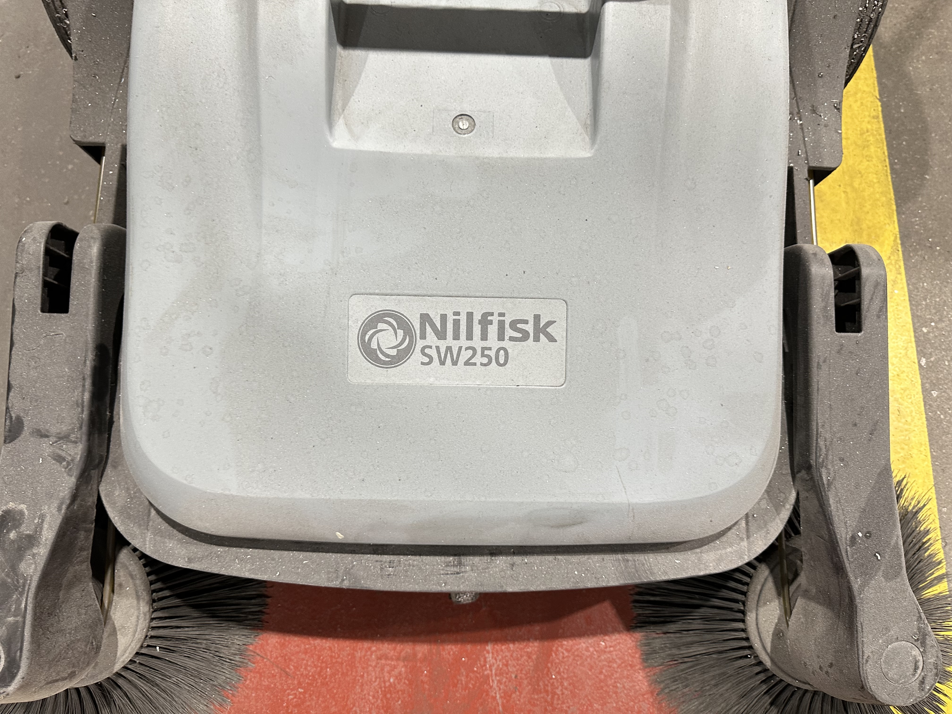 Nilfisk SW250 Floor Sweeper, Push Along Type