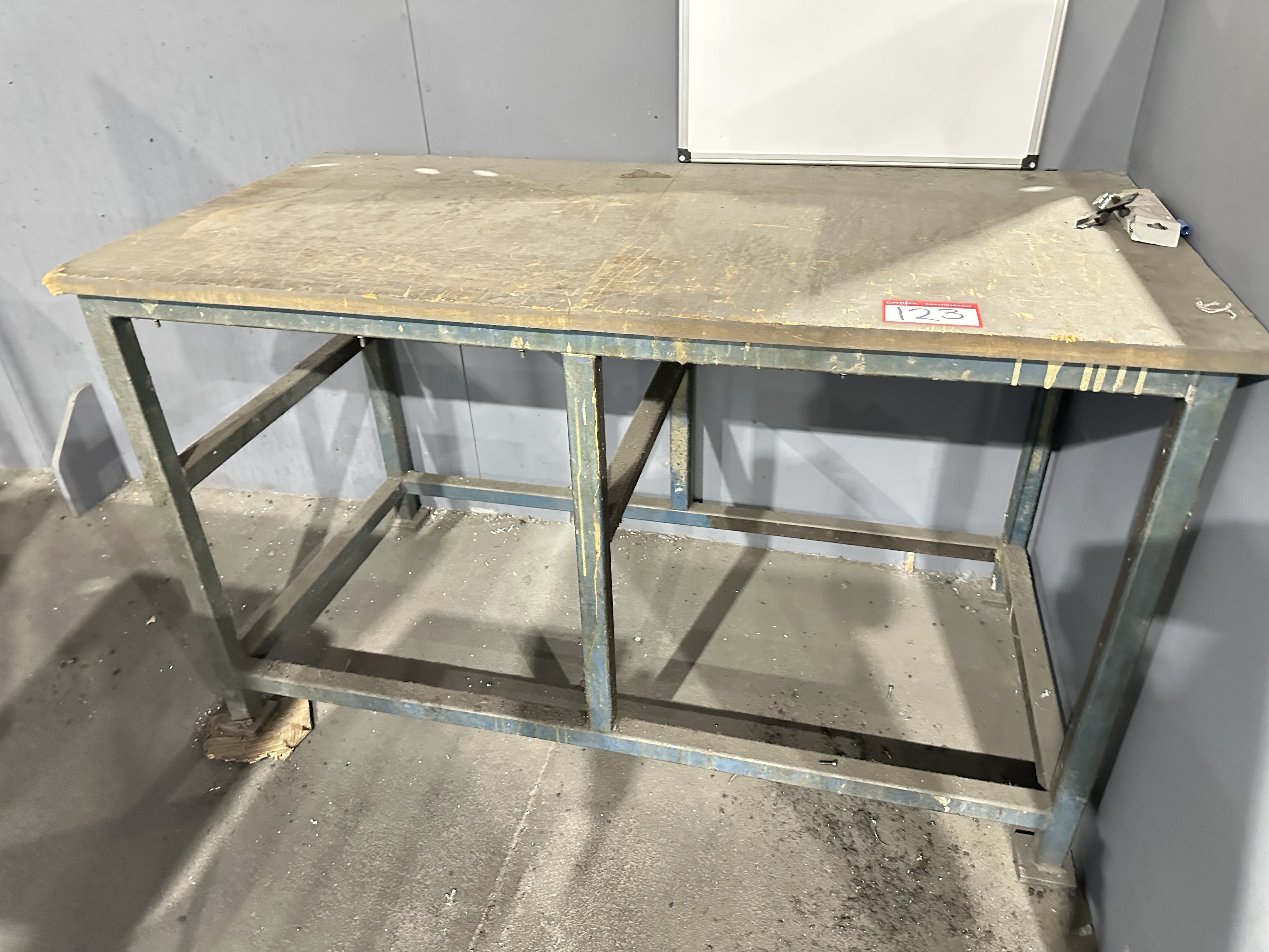 Various Size Work Bench & Tables
