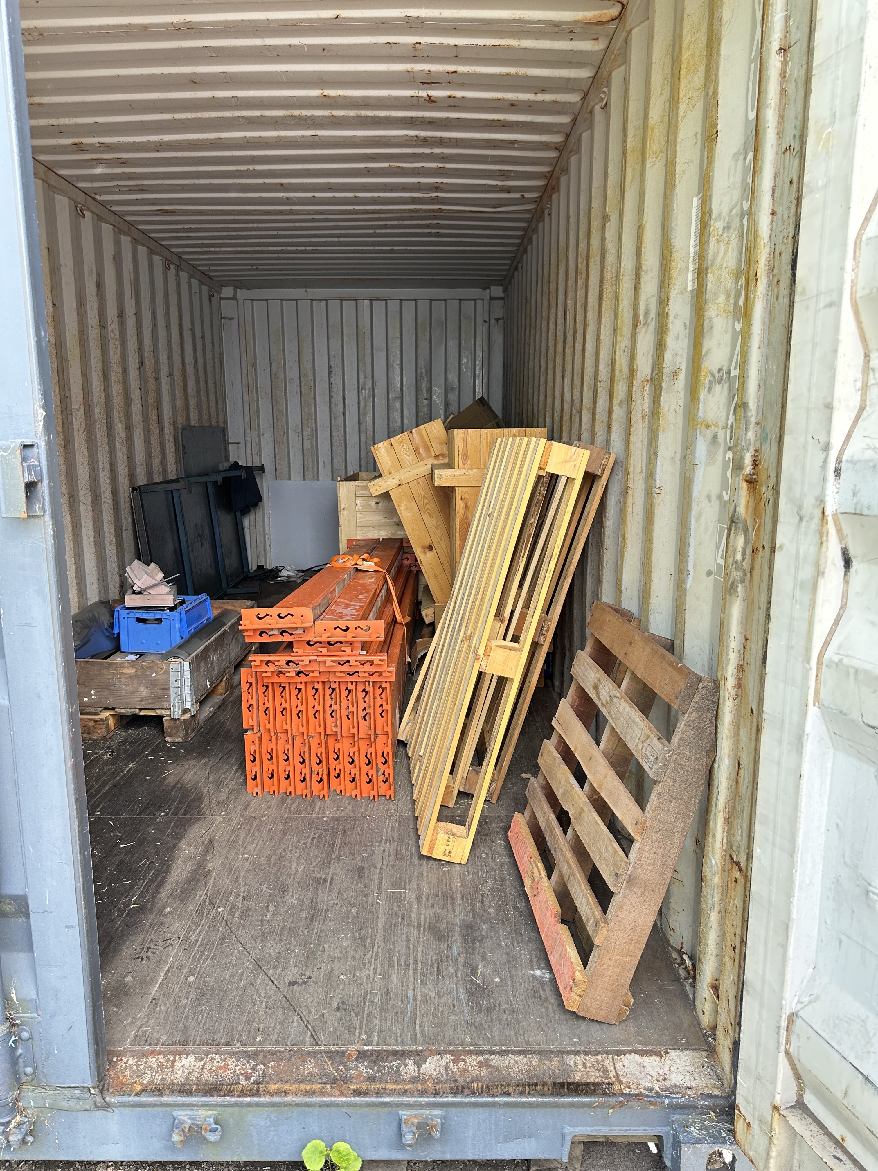 20ft Shipping / Storage Container