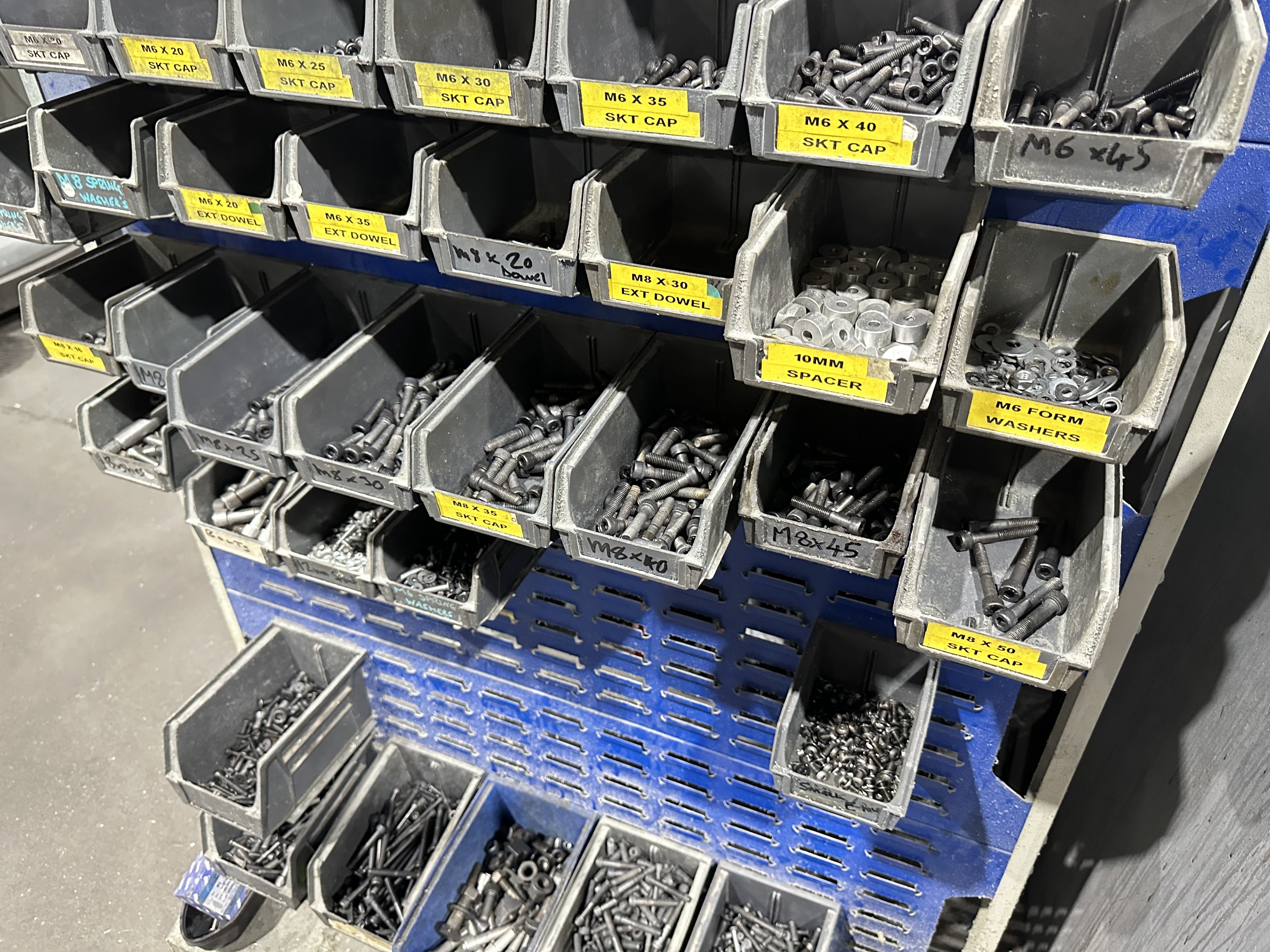 Large Qty of Cap Head Screws, Counter Sink Head Screws and Other Fixings 
