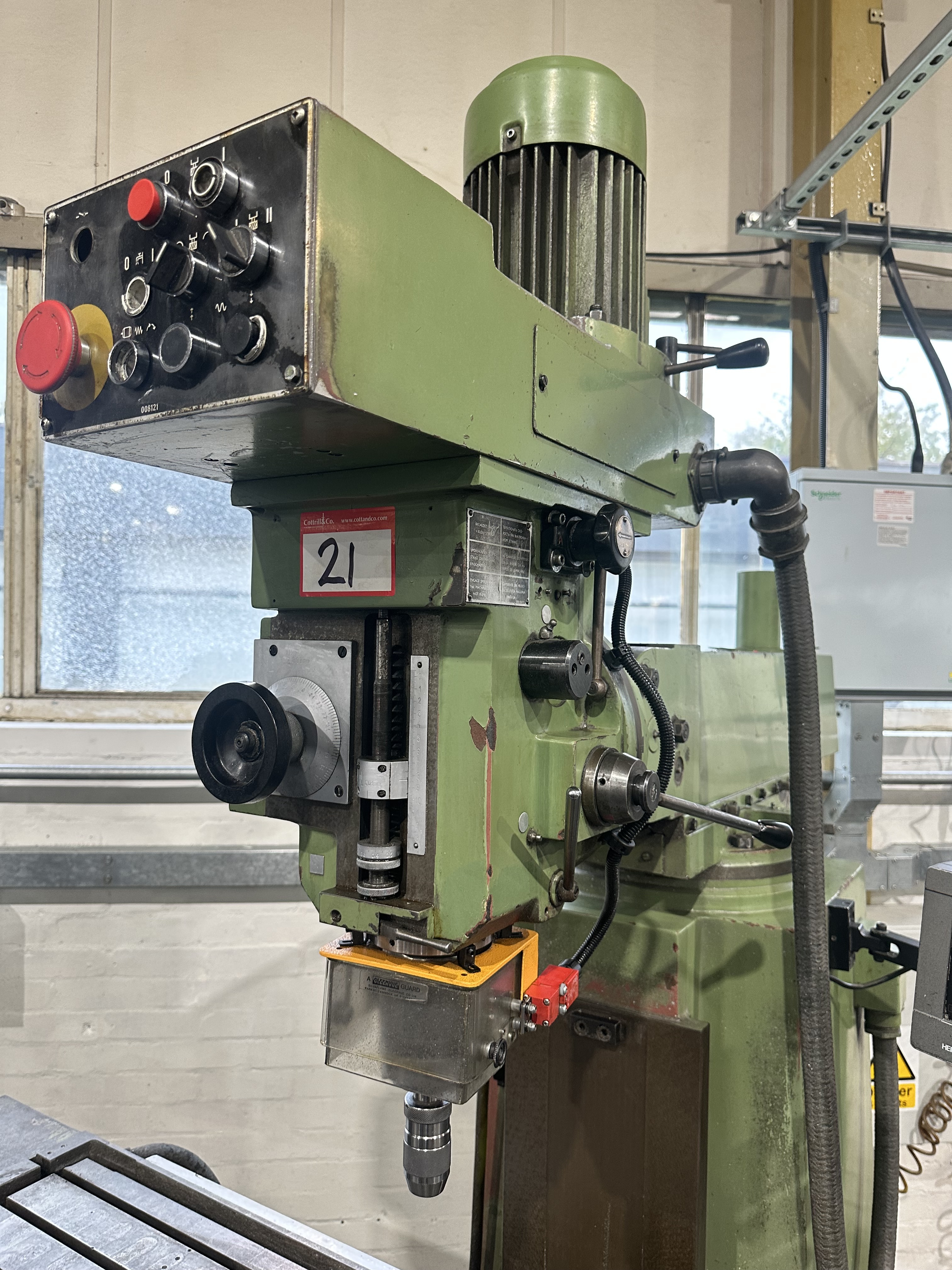 TOS Kurim FNK 25A Knee Type Turret Head Milling Machine (1995)