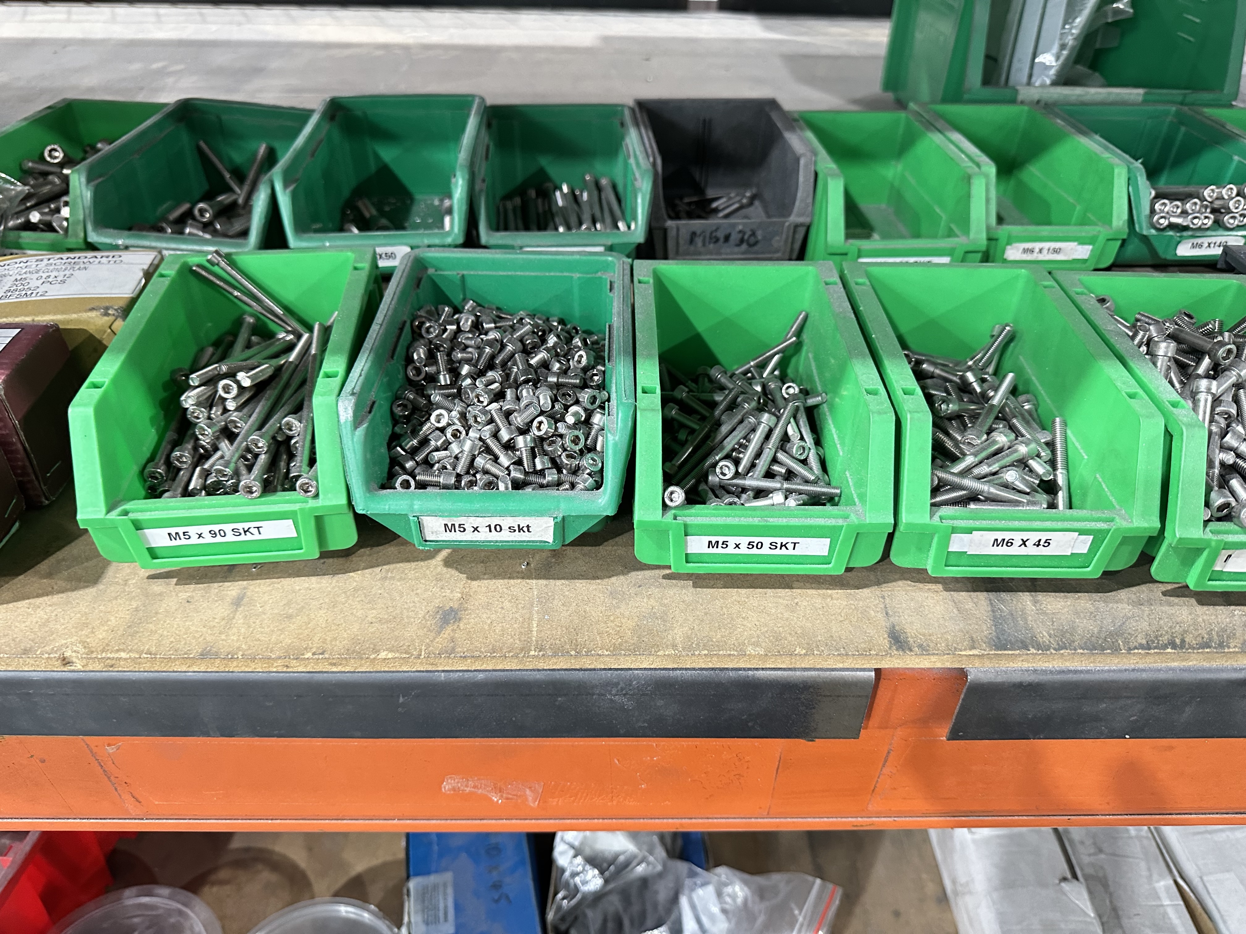Large Qty of Cap Head Screws, Counter Sink Head Screws and Other Fixings 