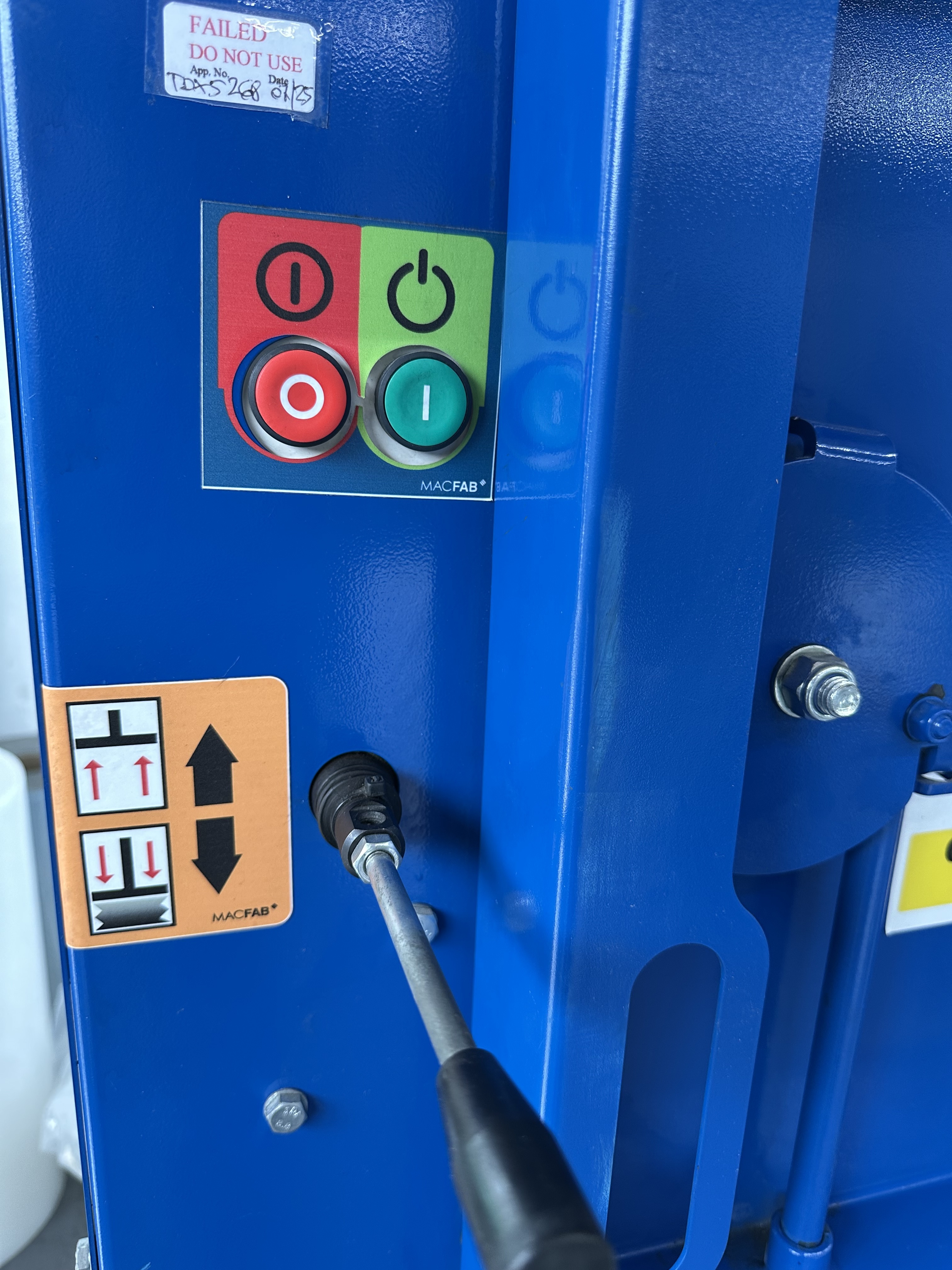 MacFab Waste Compactor / Bailer (2016)