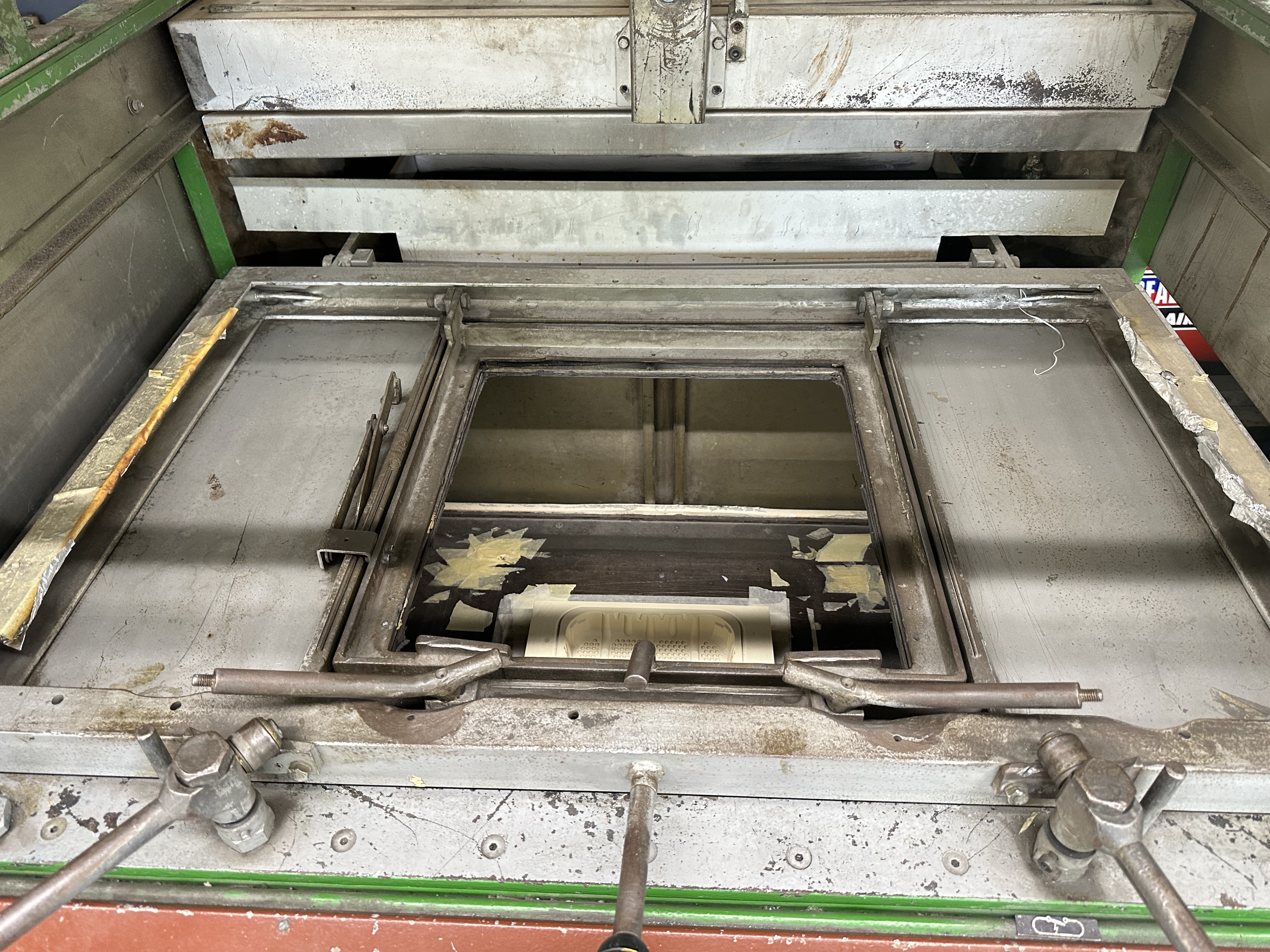 Illig UA100d Vacuum Forming Machine (1973)