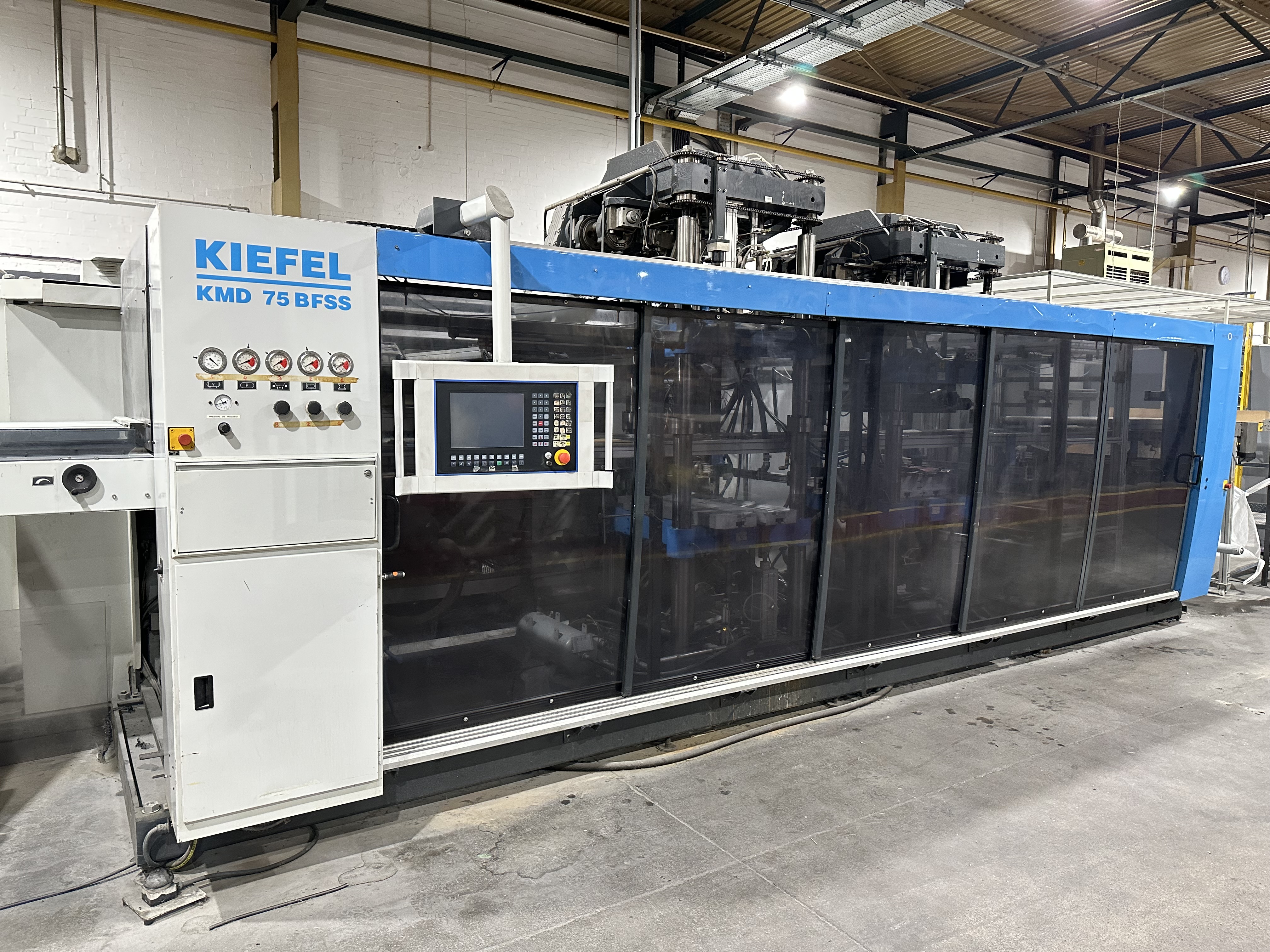 3476A - Kiefel KMD 75 BFSS Automatic Roll-Fed Thermoforming Machine, Range of R&D Vacuum Forming Machines and Clicking Presses surplus to the ongoing requirements of a retained client