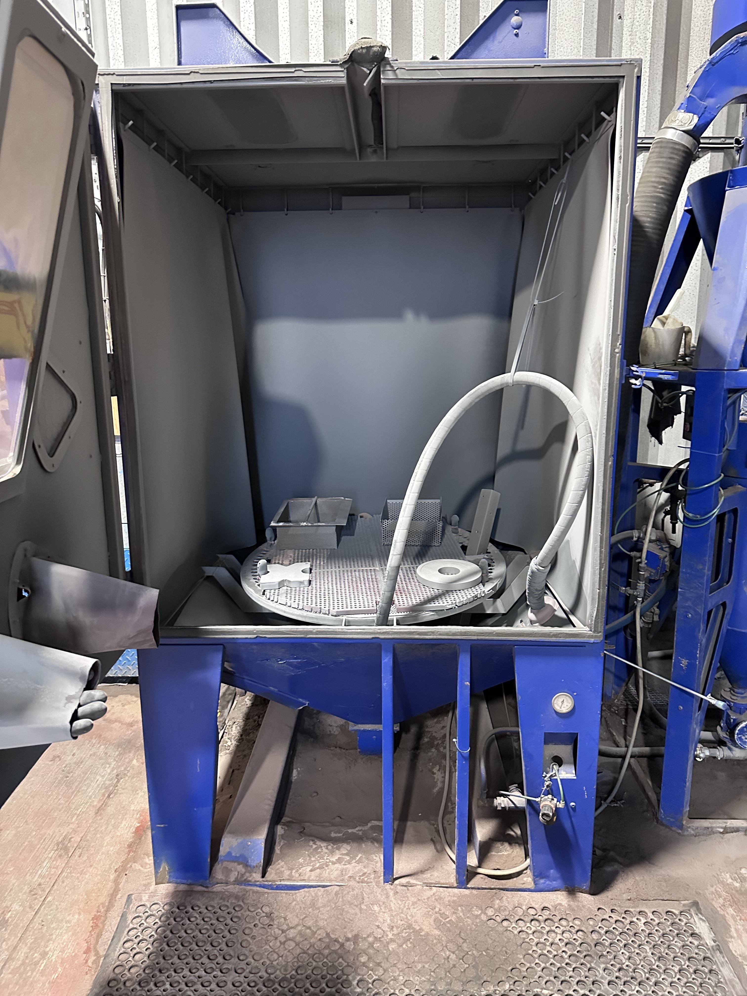 Guyson Euro 9PF Media Blast Cabinet (1999)