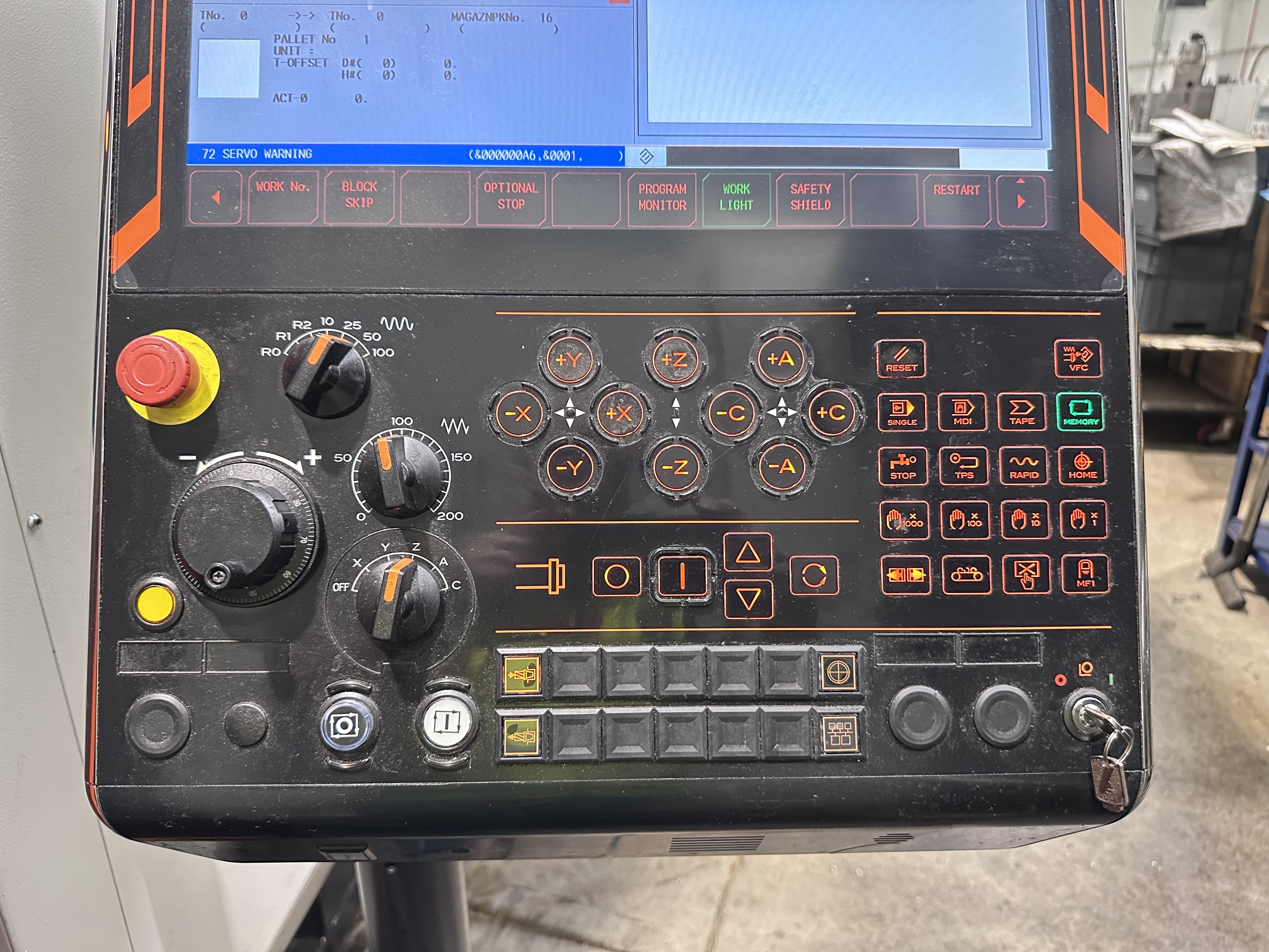 Mazak Variaxis I 600 Machining Centre with Mazatrol Smooth X Control (09/2017)