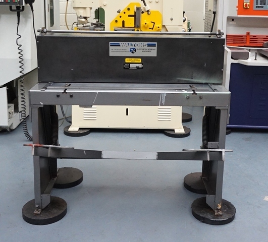 Waltons Type UTG/40/16 Treadle Guillotine