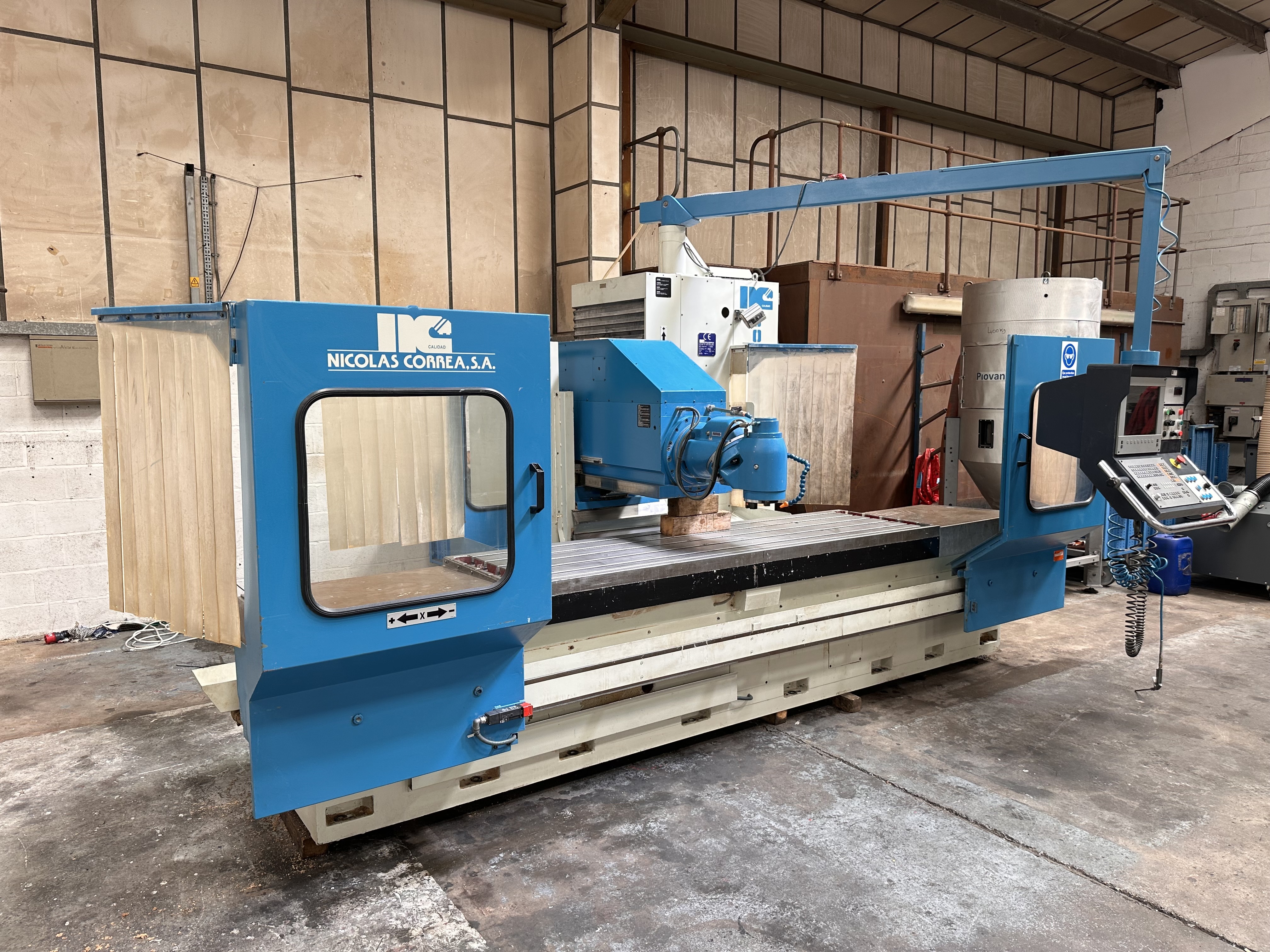 Correa CF22/25 Plus CNC Bed Milling Machine. (1999)