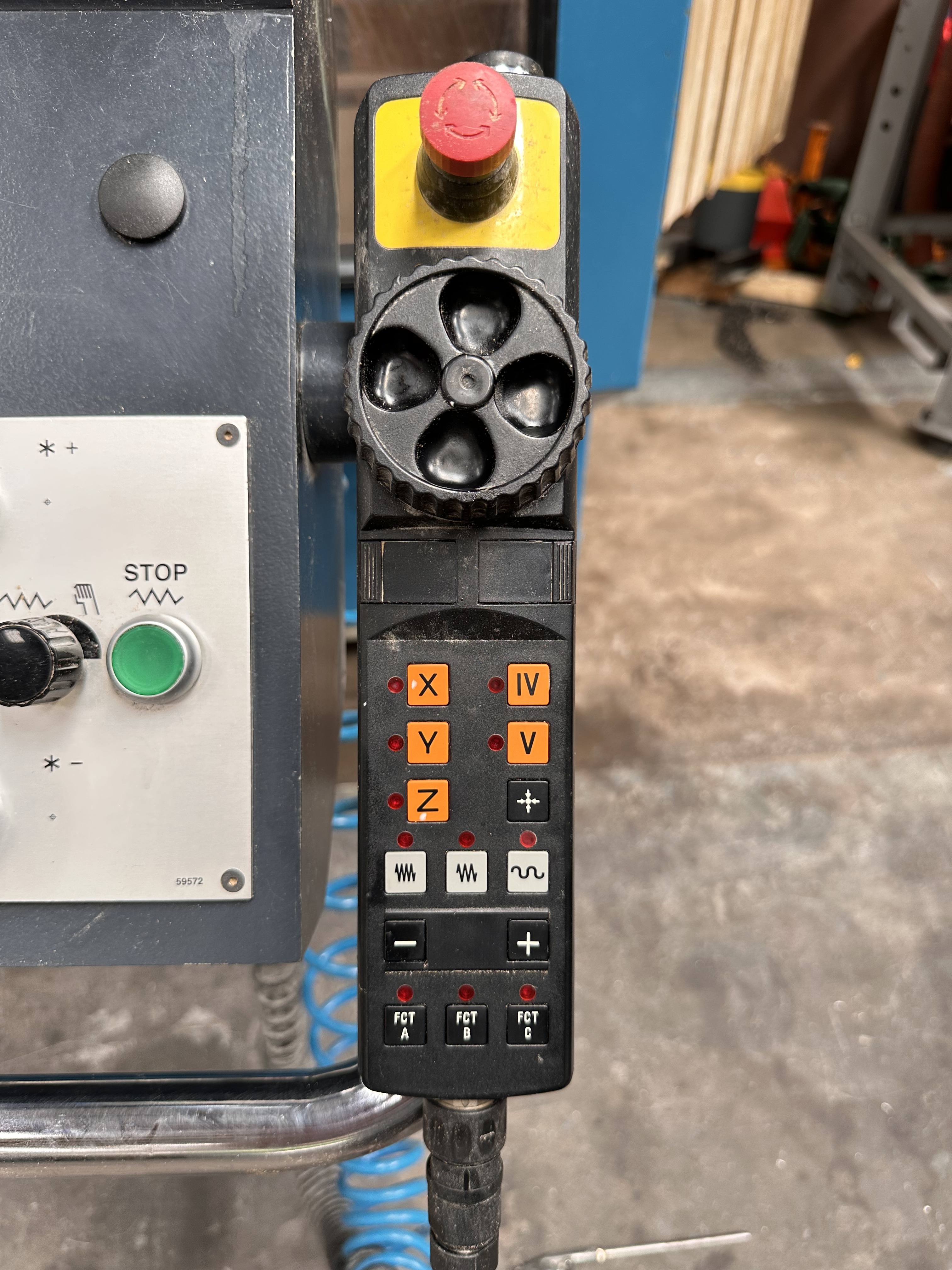 Correa CF22/25 Plus CNC Bed Milling Machine. (1999)