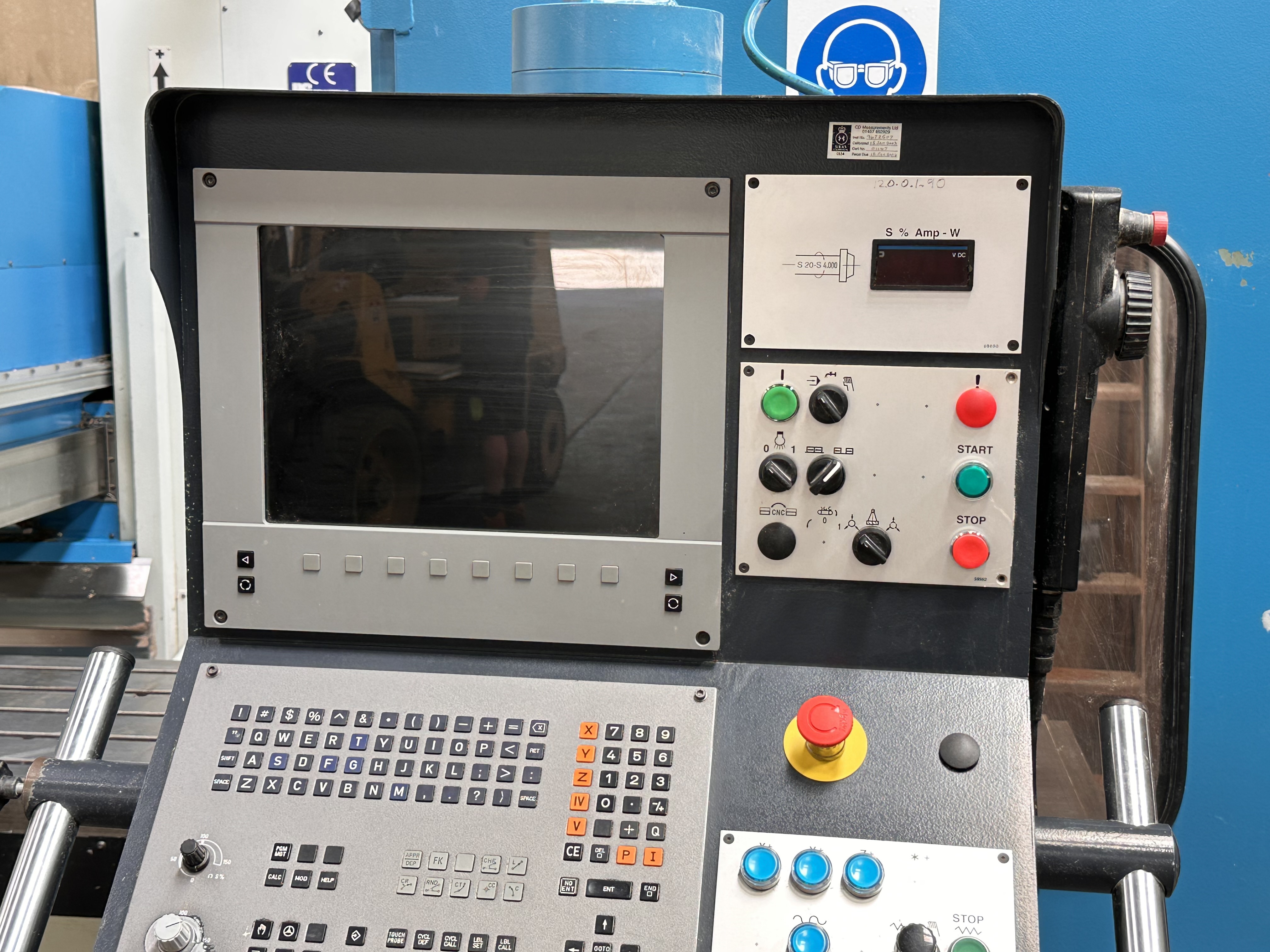 Correa CF22/25 Plus CNC Bed Milling Machine. (1999)