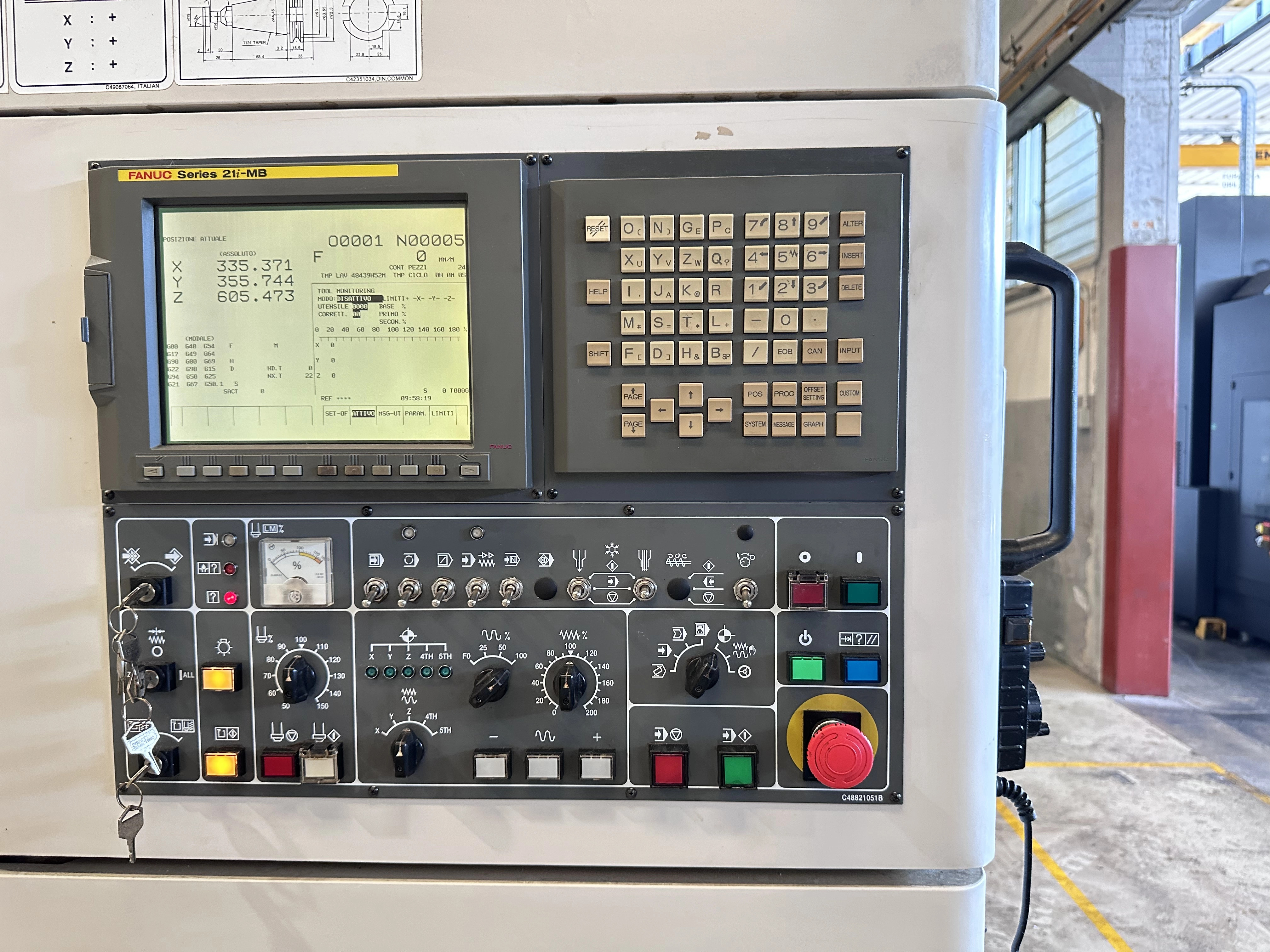 Doosan Daewoo Ace-VC500 Twin Pallet Horizontal Machining Centre with Fanuc Series 21i-MB CNC Control (2006)