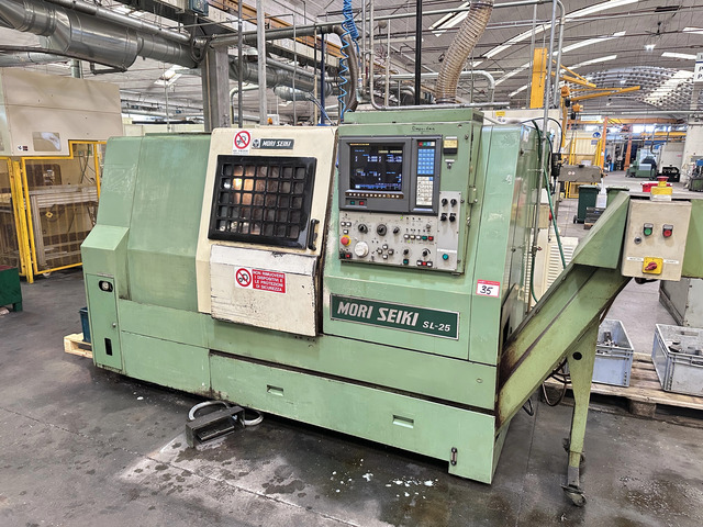 Mori Seiki SL-25 B5 Turning Centre with Fanuc Series 15-T CNC Control