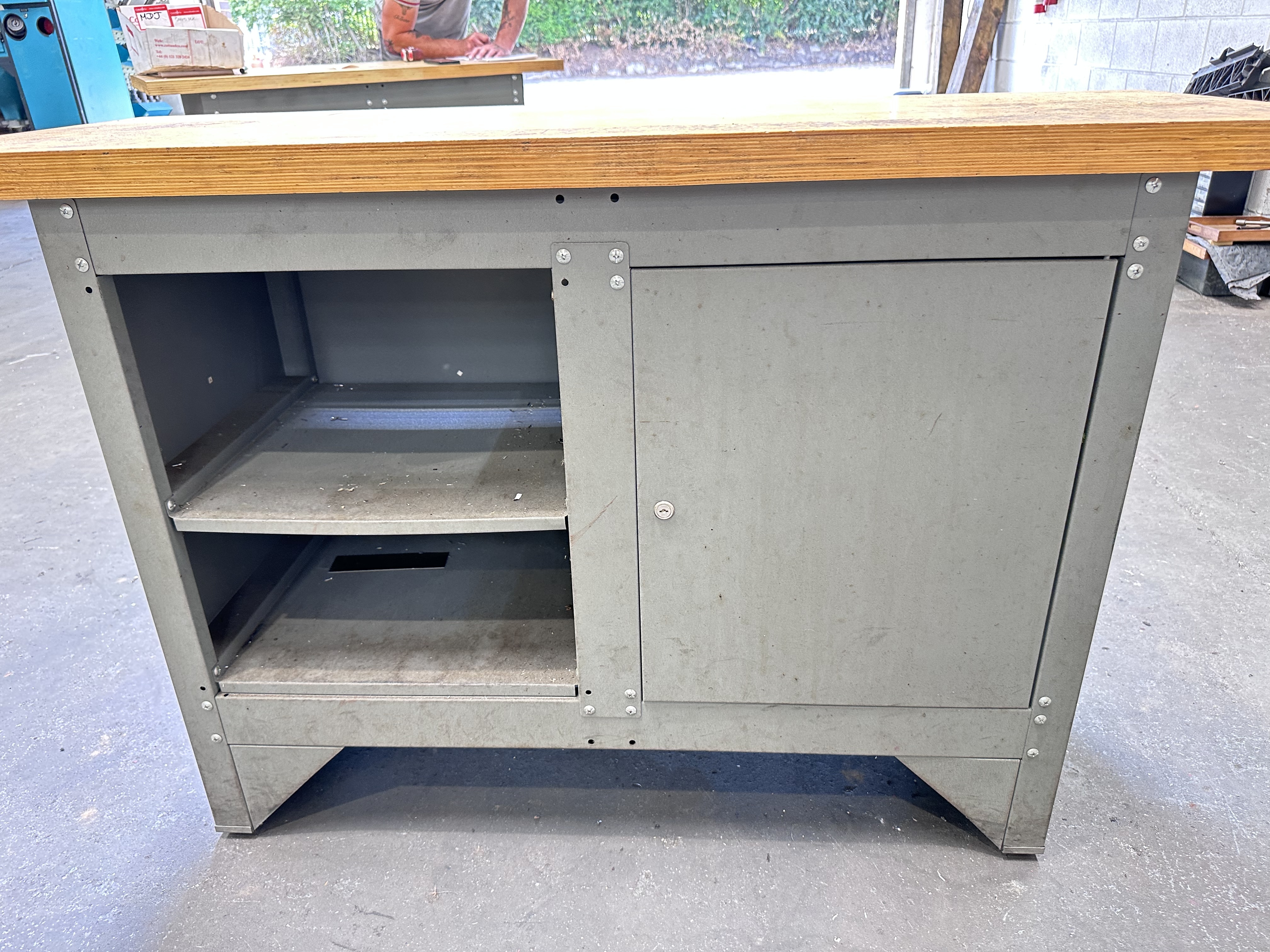 Wooden Top Work Bench Single Door Cabinet 1370 x 510 x 870 