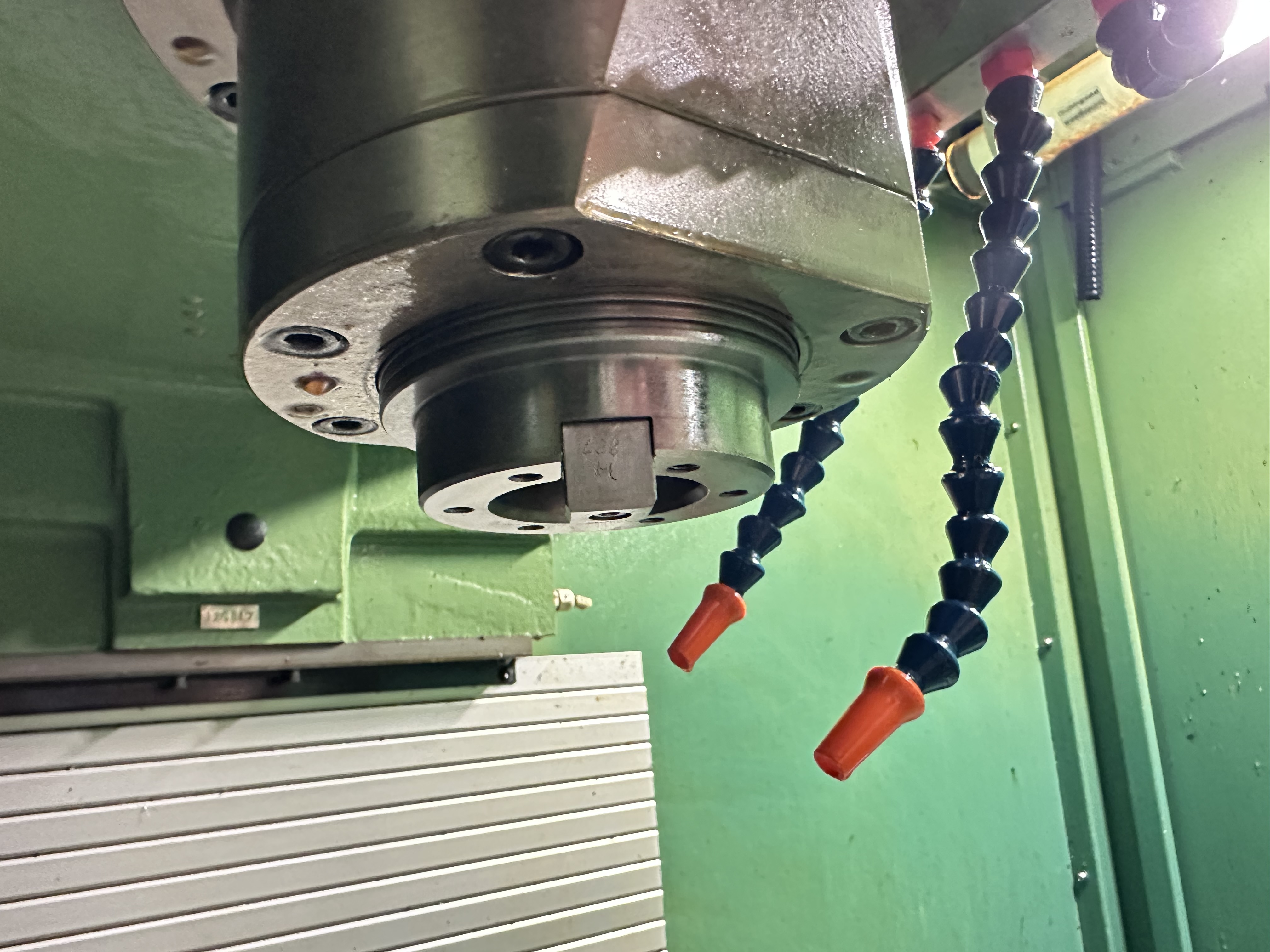 Bridgeport VMC 600 XP Vertical Machining Centre (2002)