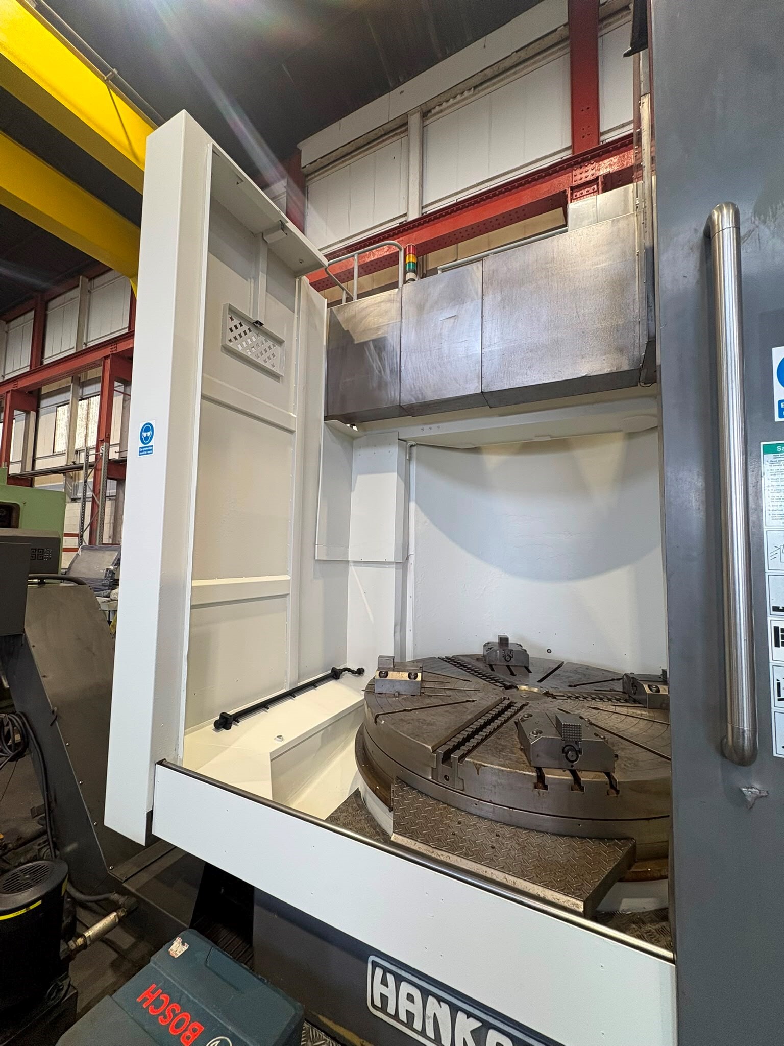 Hankook VTC-160E CNC Ram Type Vertical Turning and Milling Centre