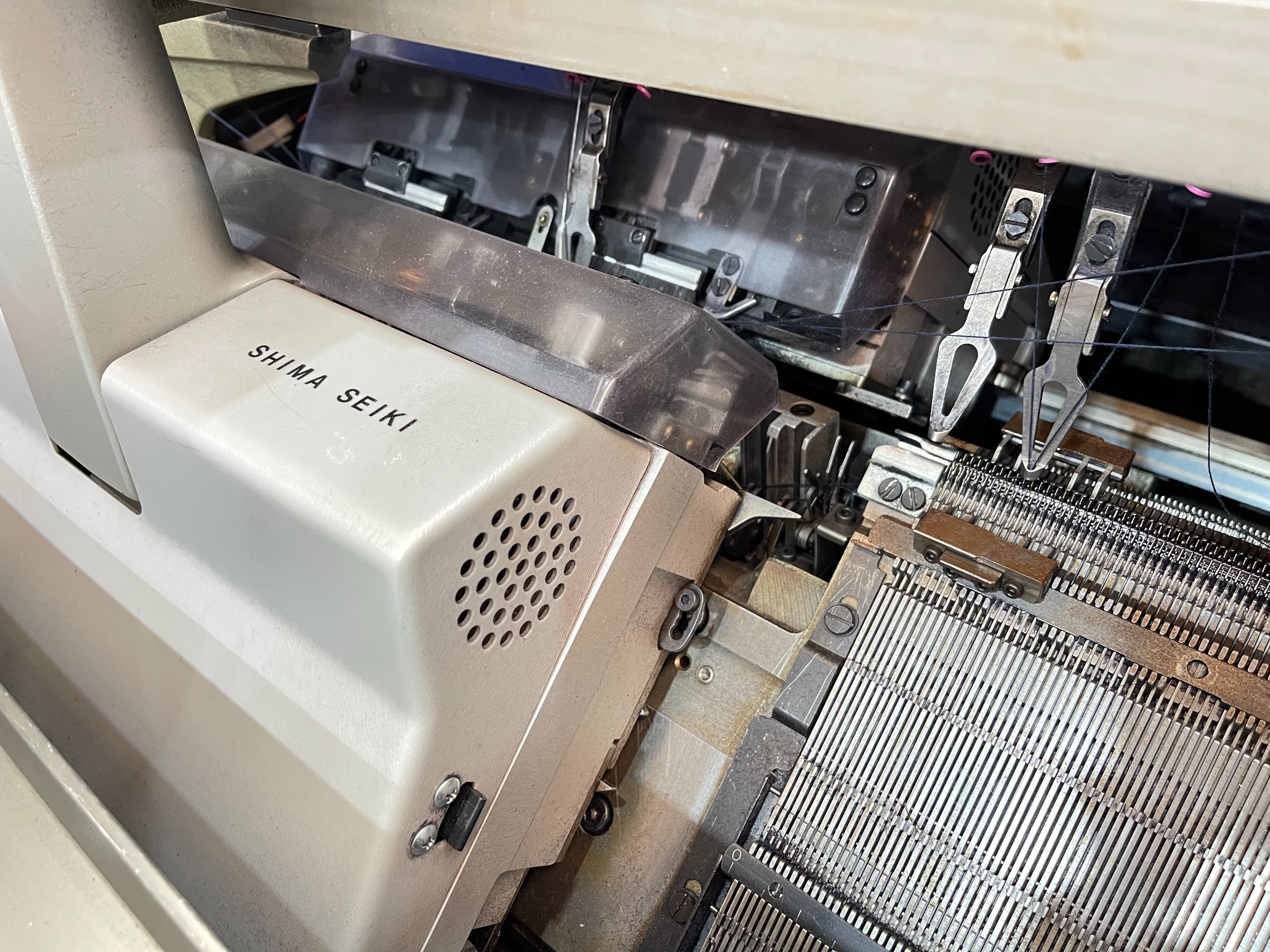 Shima Seiki SES 122RT Flat Bed Knitting Machine