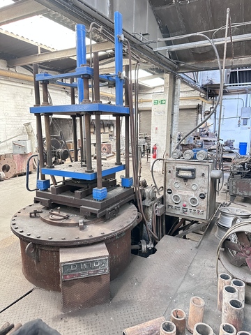 Dimo Vertical Casting Machine