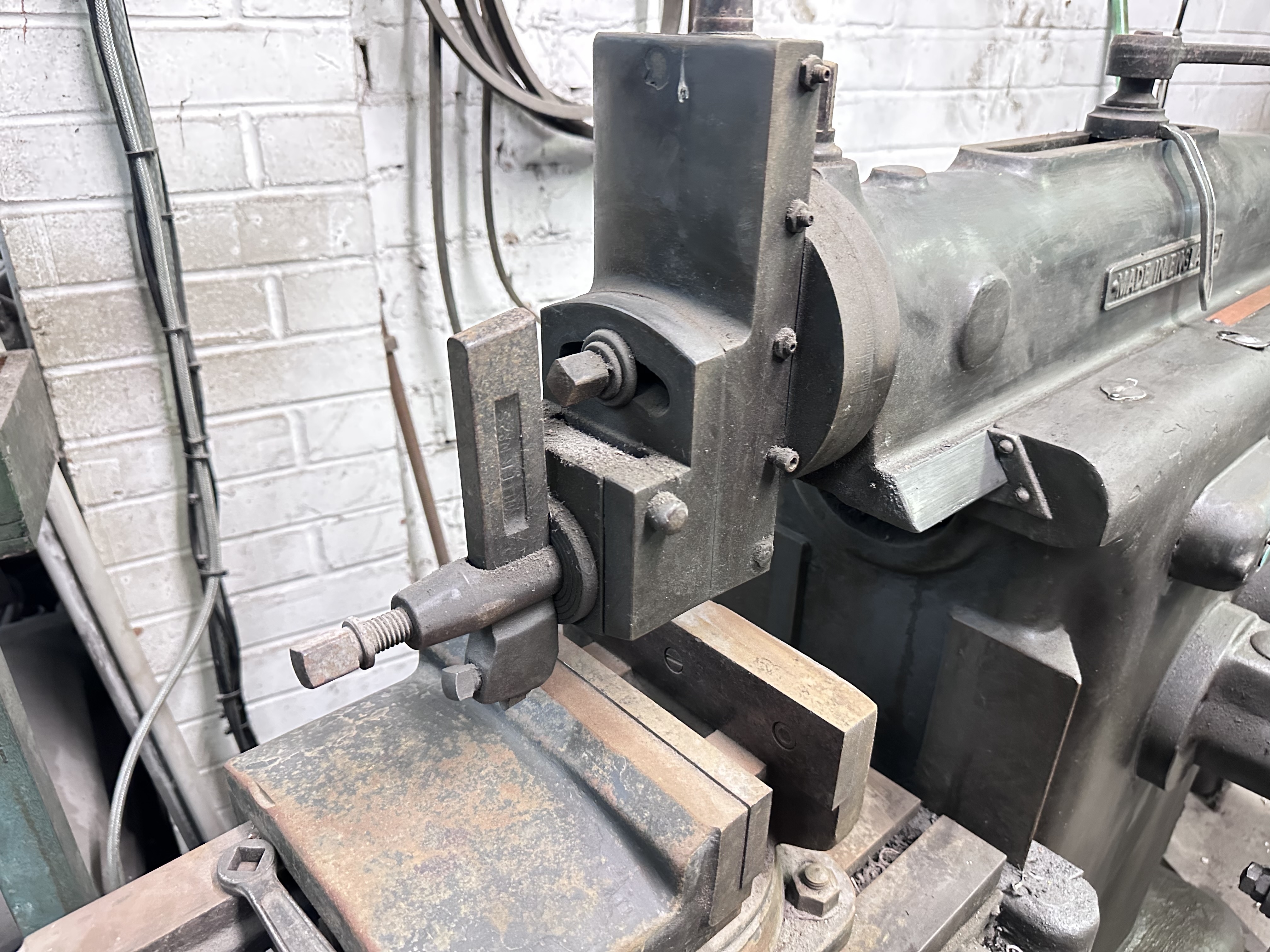 Invicta Type 4m Shaper