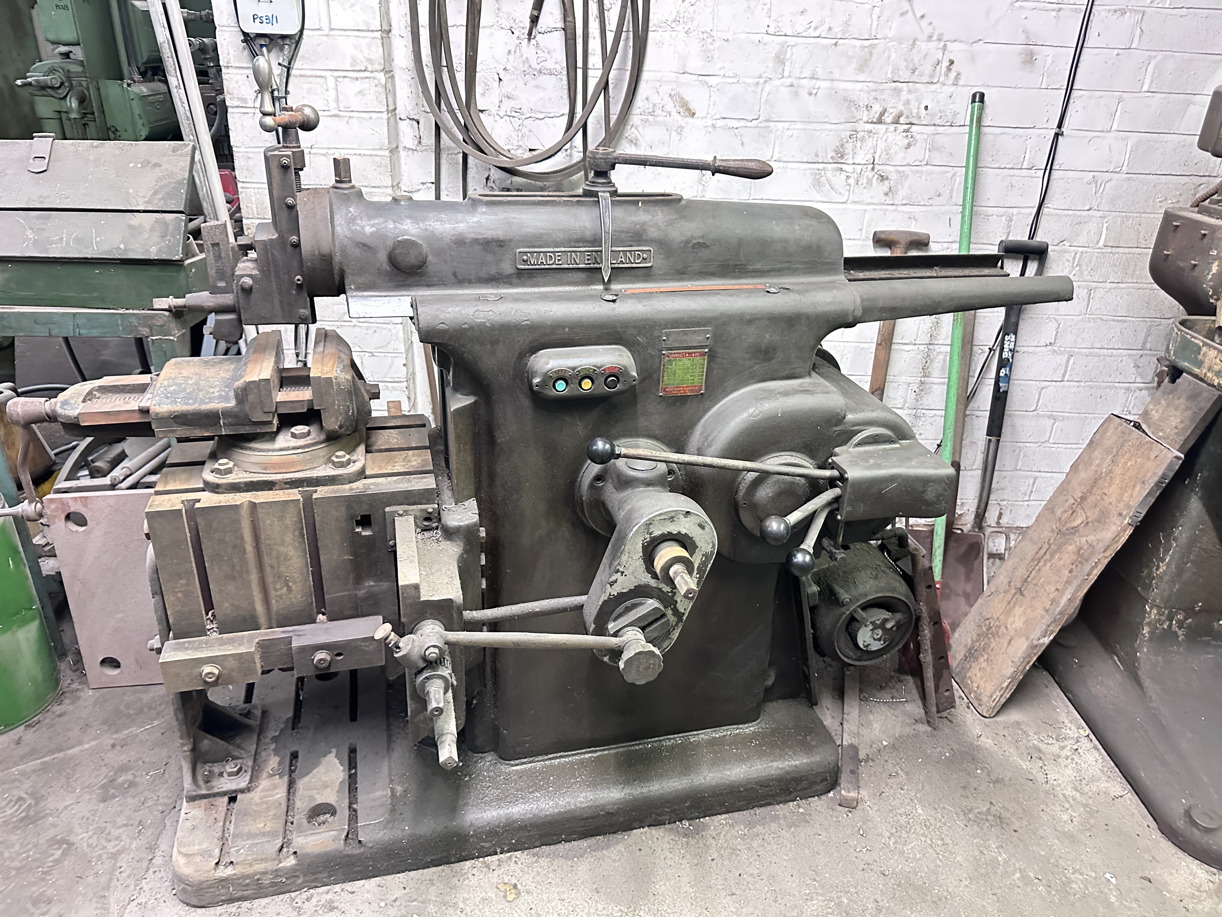Invicta Type 4m Shaper