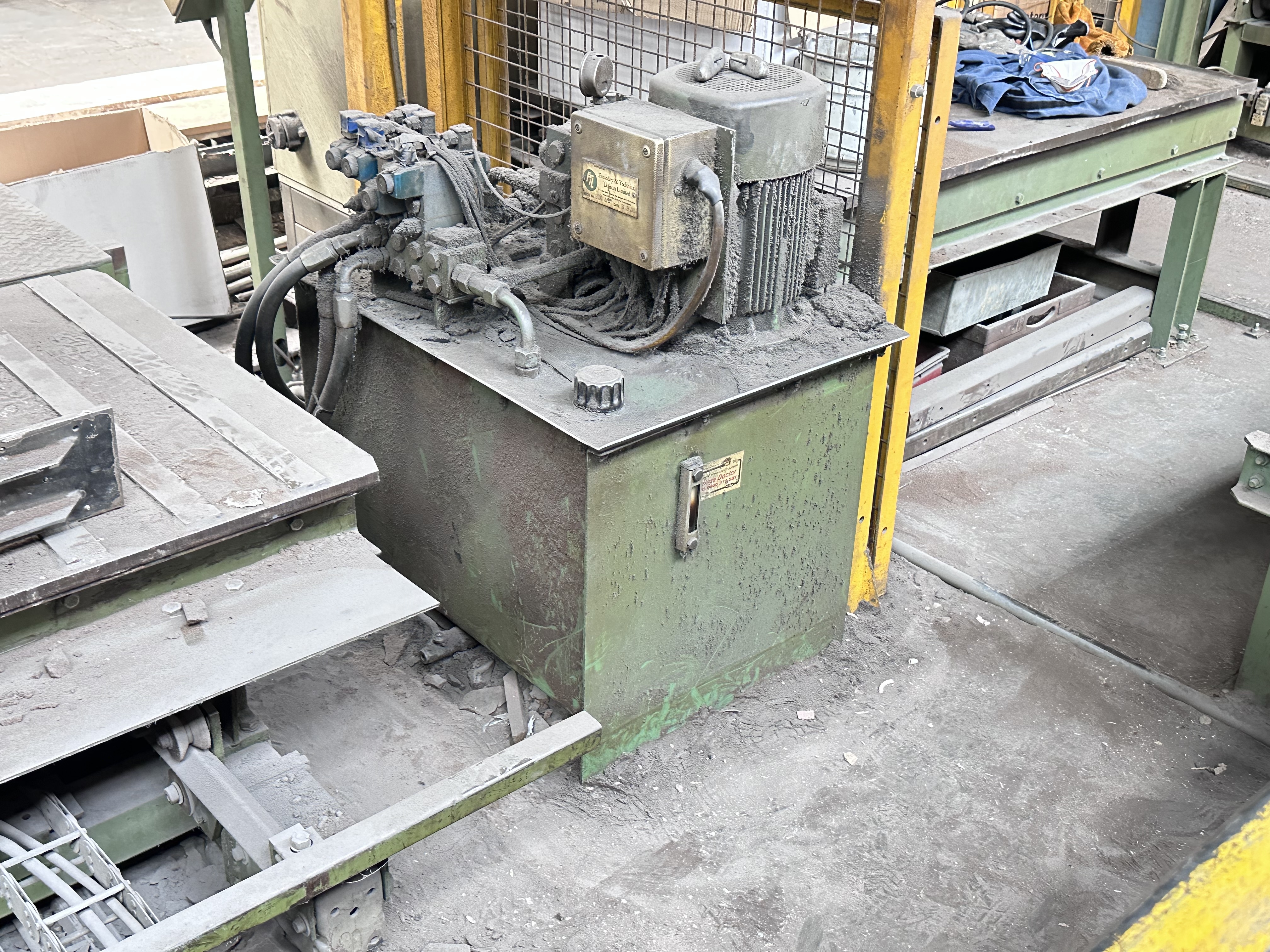 Foundary Machinery & Spares Ltd Hydraulic Auto Casting Track