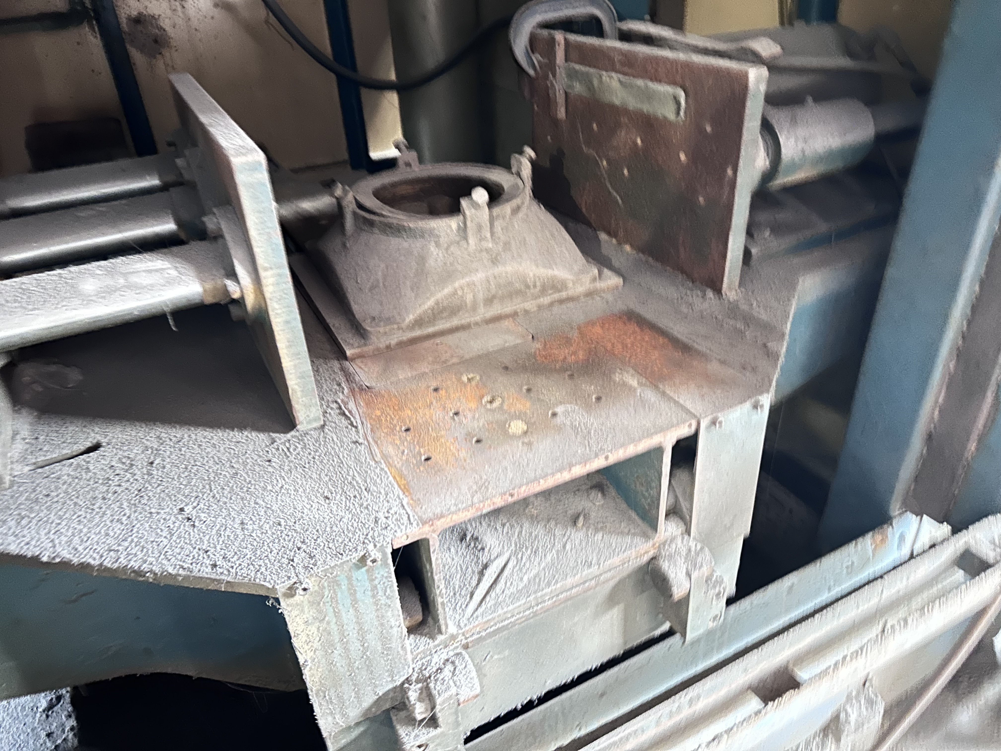 Guest Foundary Machines, Cold Box Core Making Machine