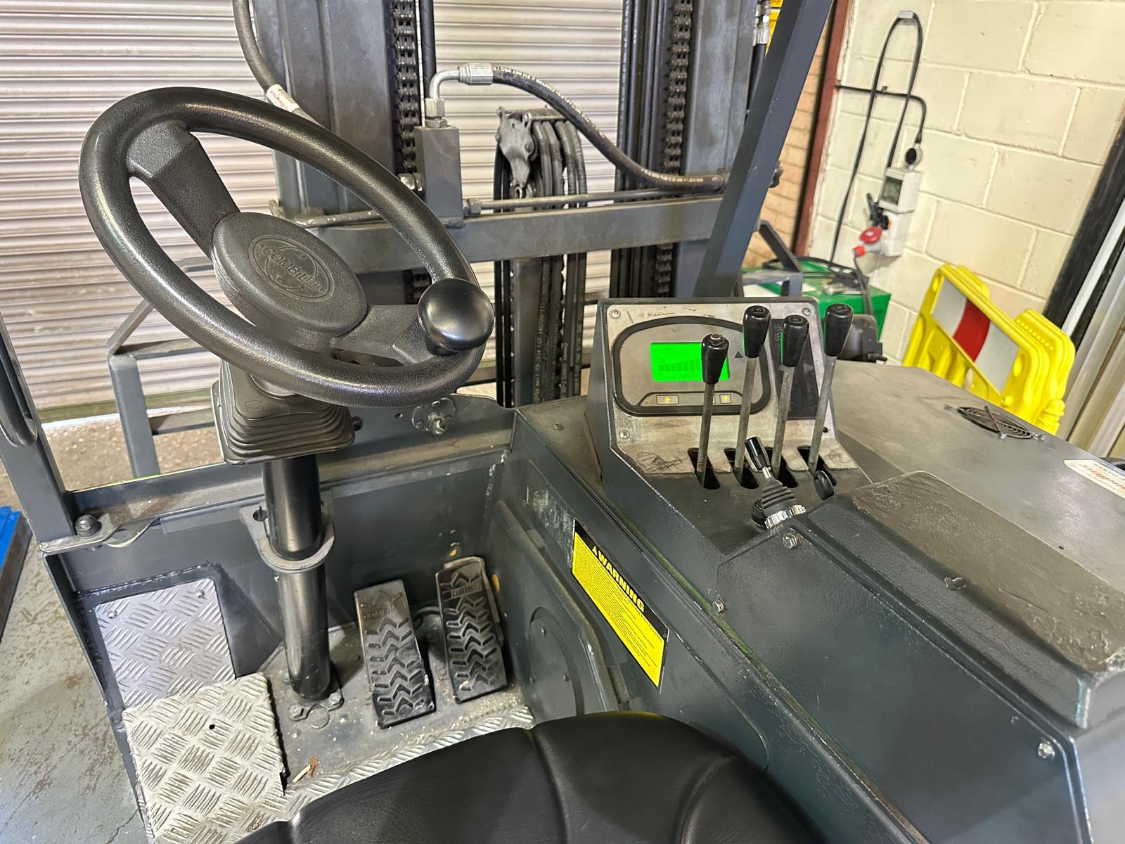 CombiLift Front and Side Loader Electric Fork Lift Truck, Model CBE 2500