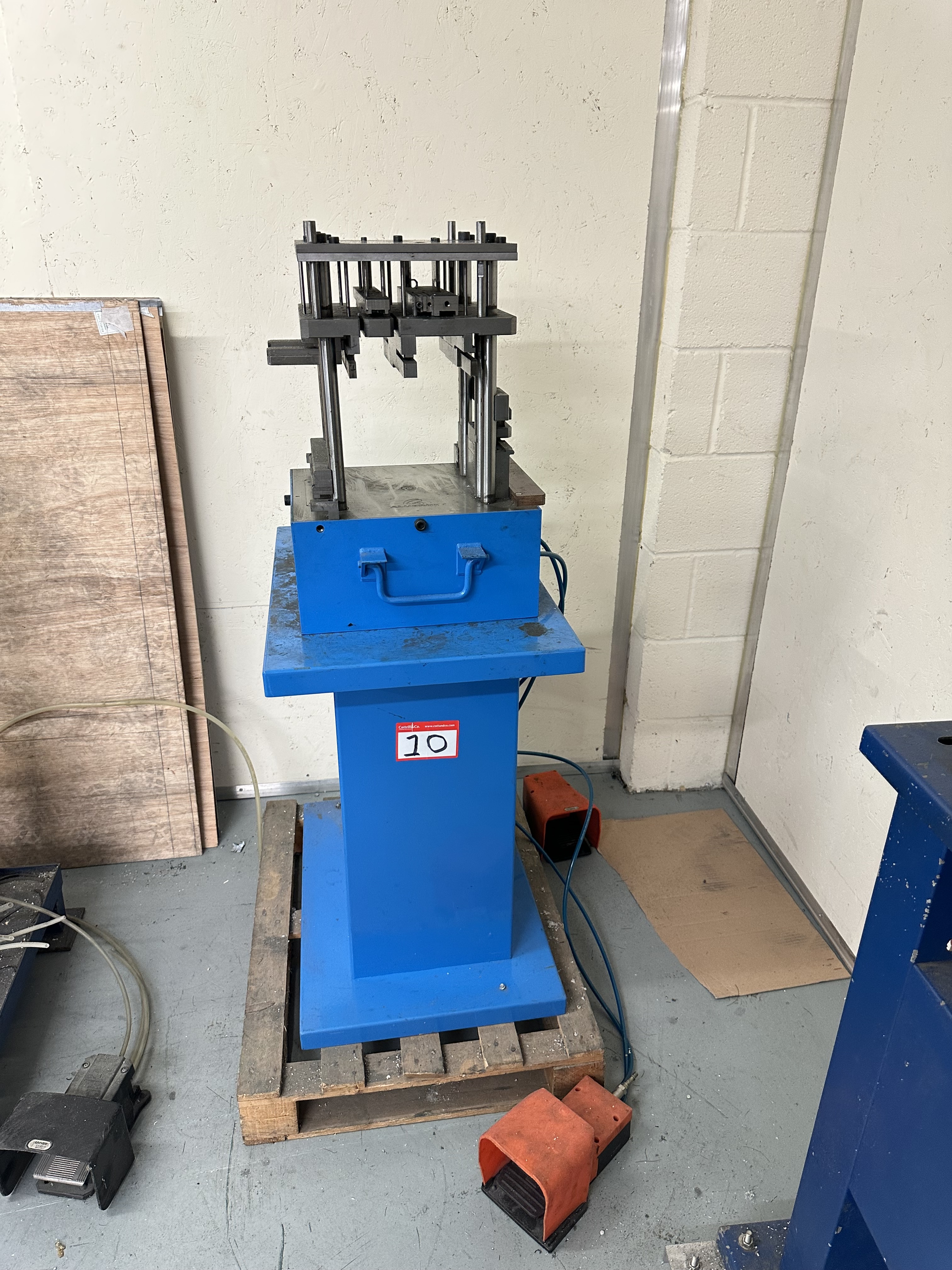 Romb TIK-616 - 01 Pneumatic Press. (2018)