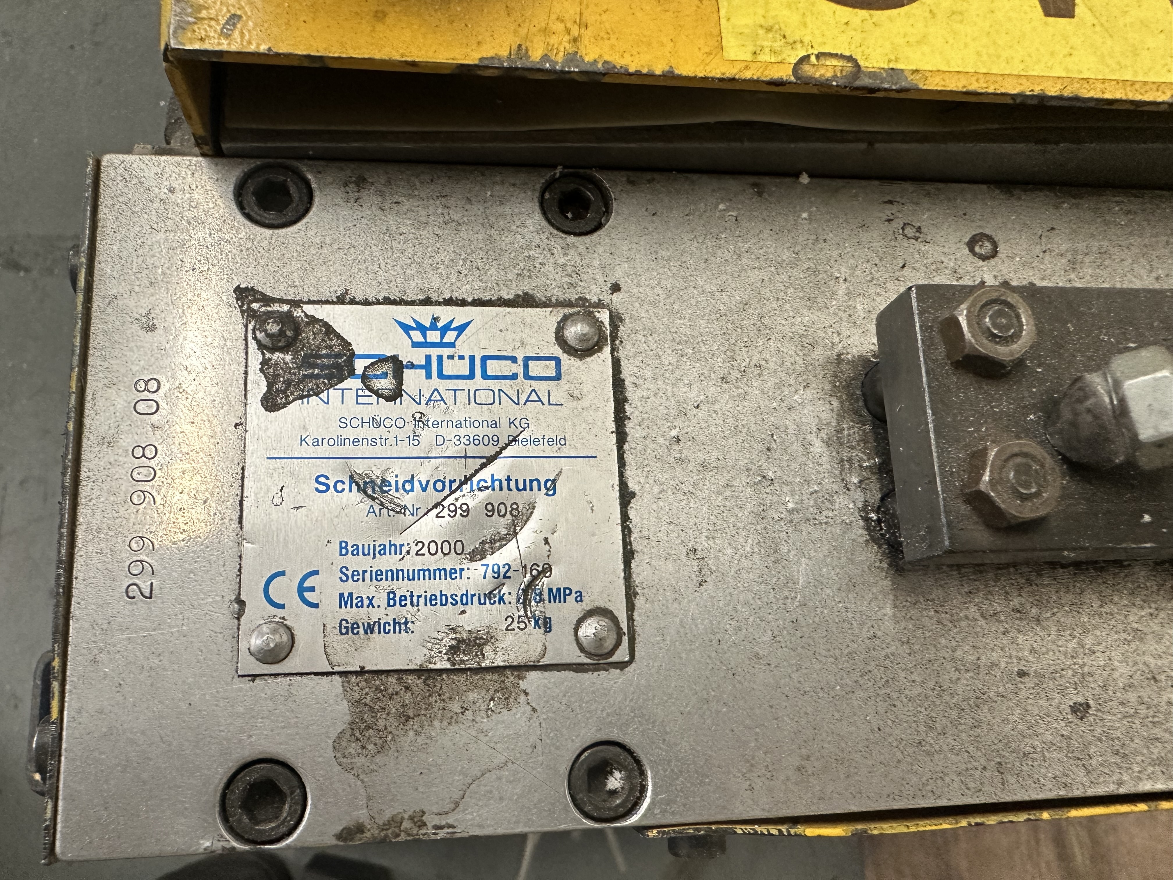 Schuco 299 908 Pneumatic Press. (2000)
