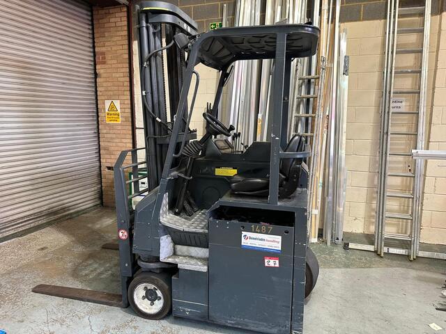 CombiLift Front and Side Loader Electric Fork Lift Truck, Model CBE 2500